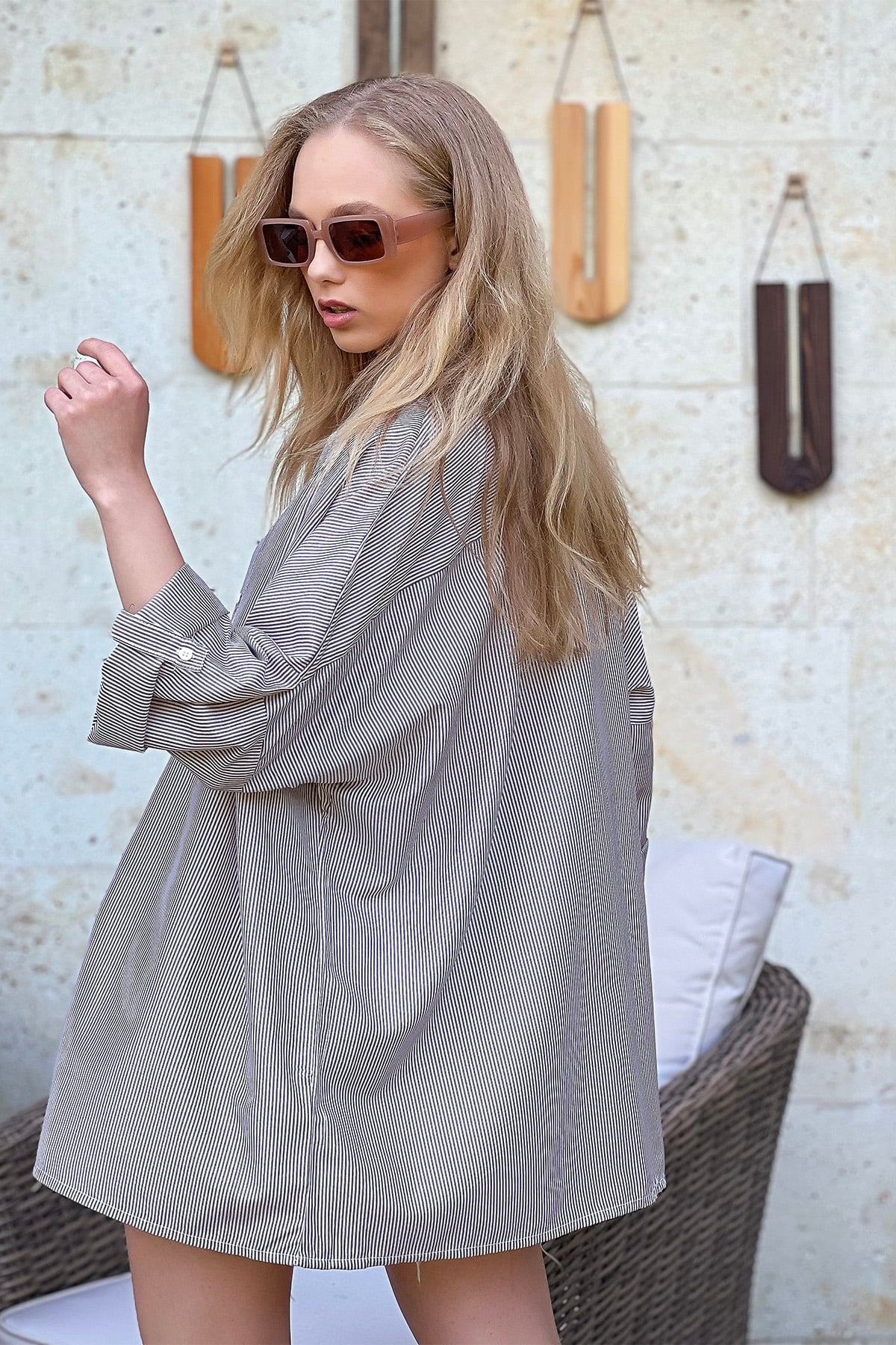 Çizgili Oversize Rahat Kesim Dokuma Gömlek - Siyah