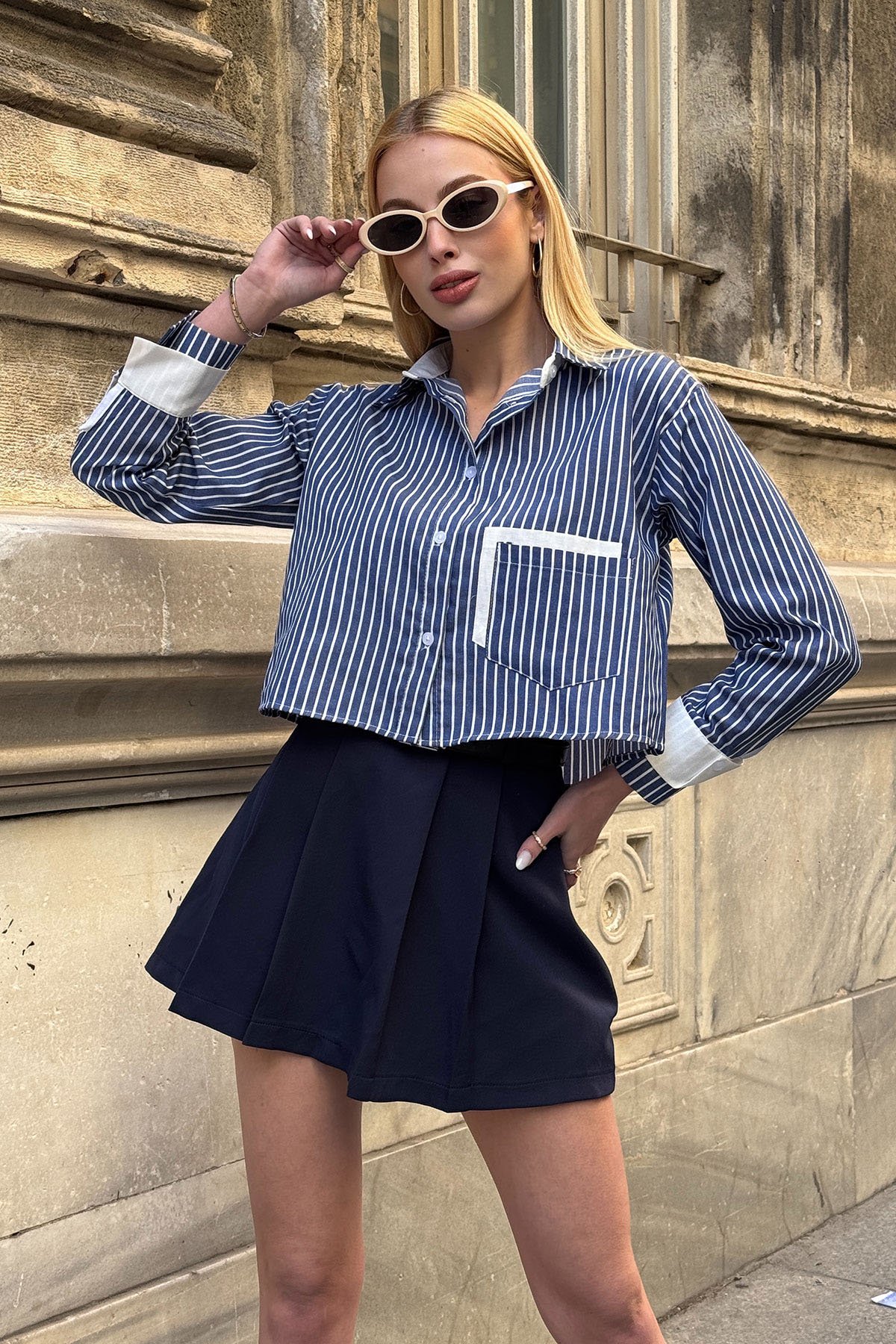 Çizgili Oversize Uzun Kollu Düğmeli Manşet Crop Gömlek - LACİVERT
