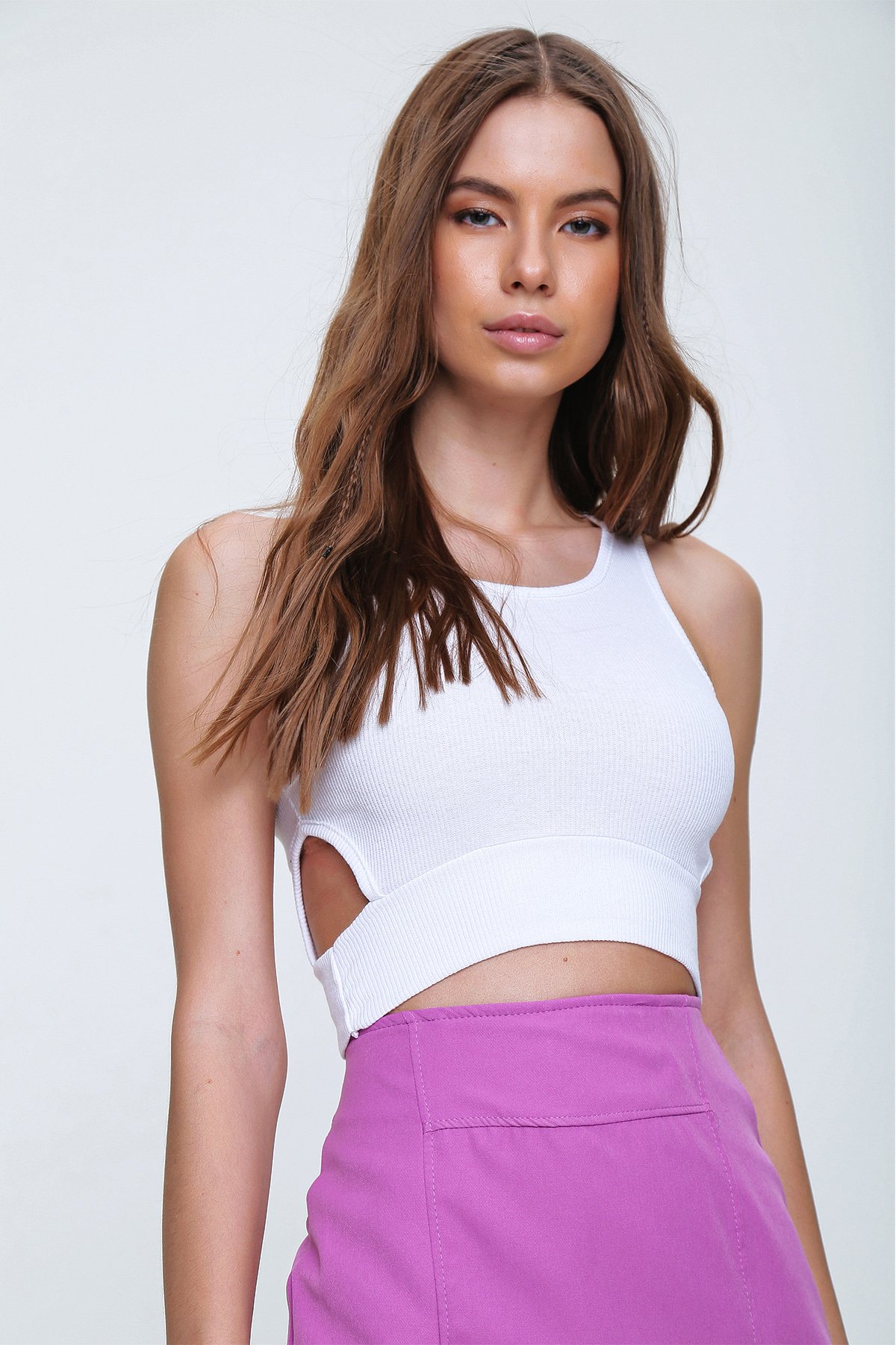 Dekolteli Crop Kaşkorse Bluz - Beyaz