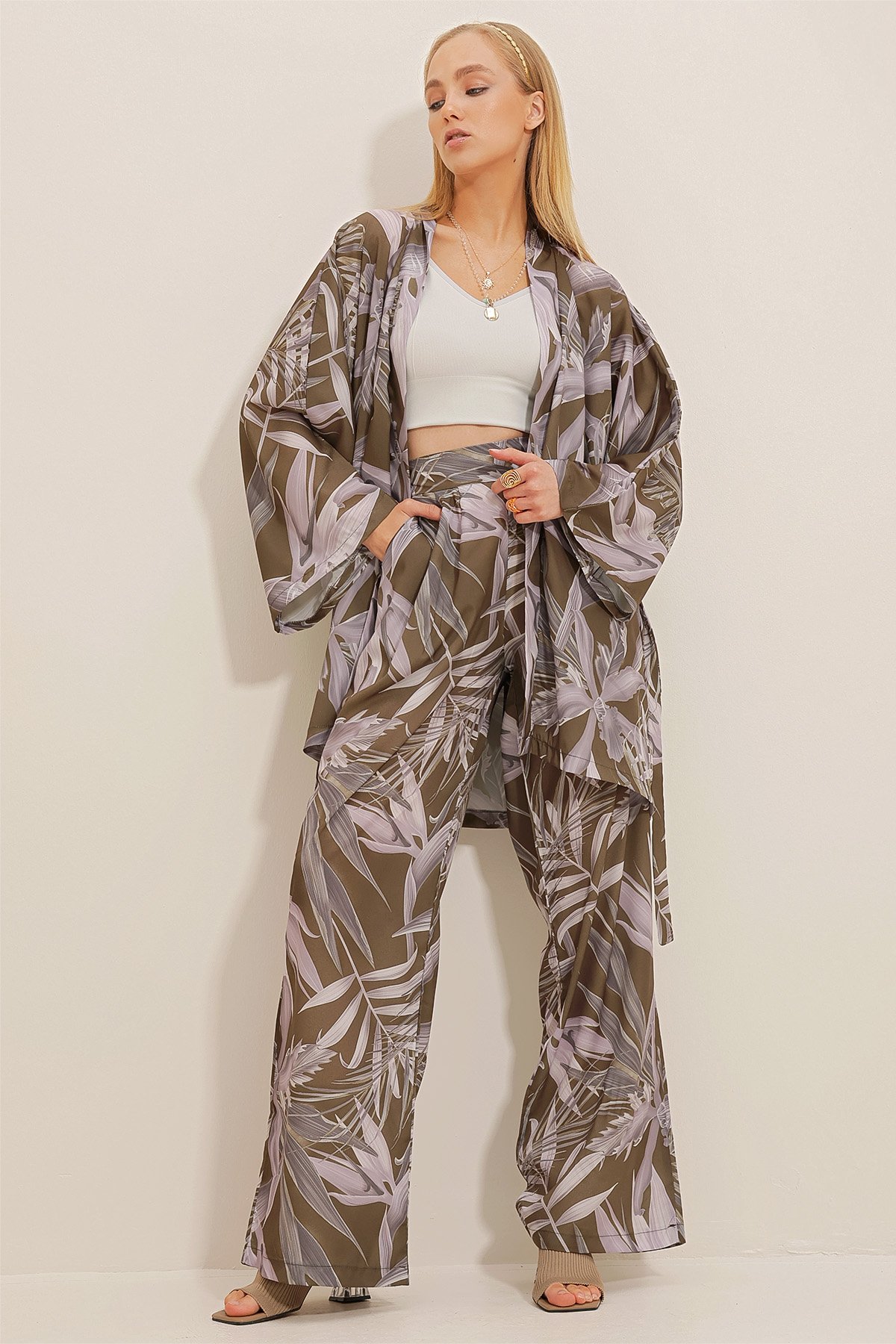Desenli Kimono Ceket Ve Palazzo Dokuma Pantolon Takım - Haki