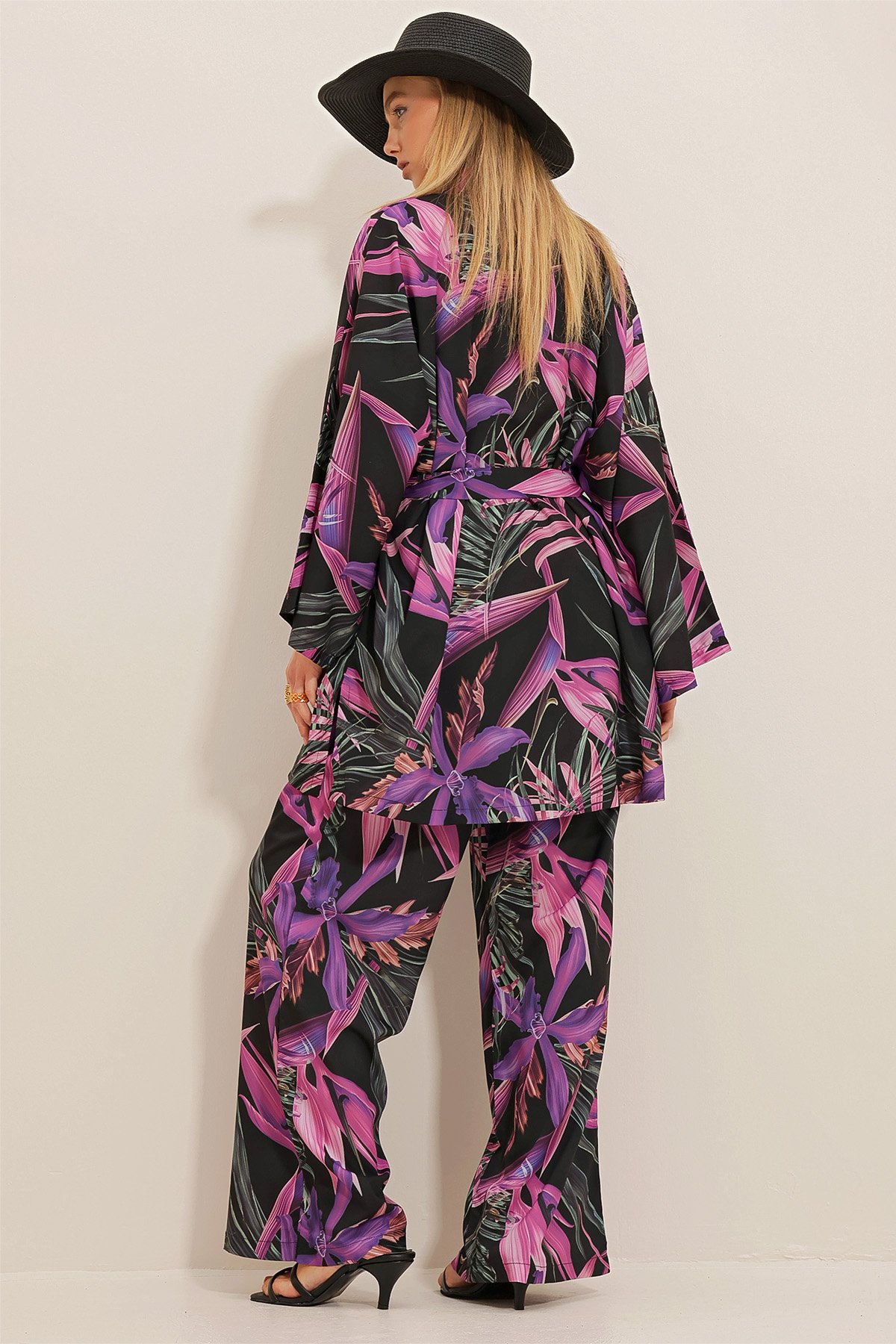 Desenli Kimono Ceket Ve Palazzo Dokuma Pantolon Takım - Mor