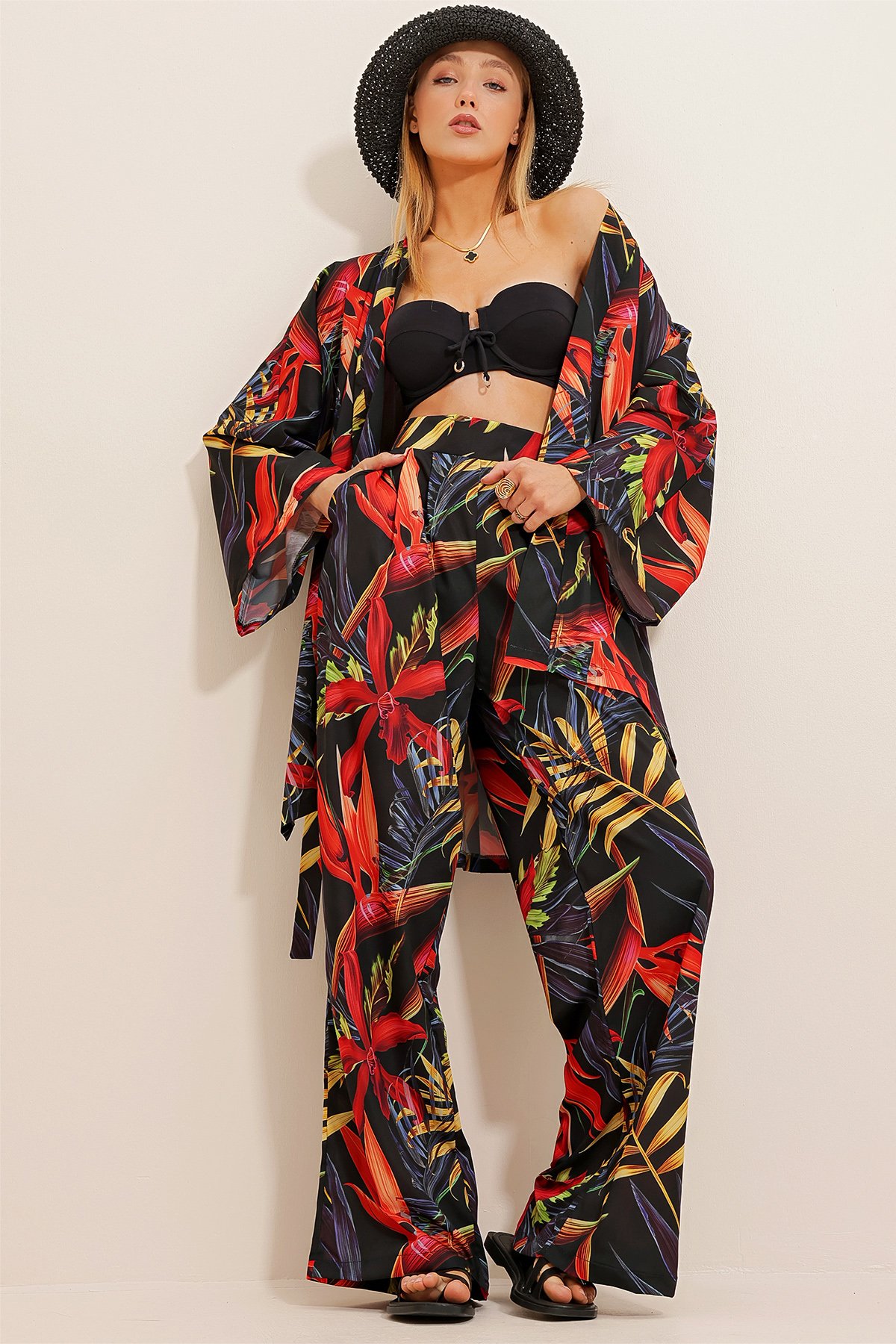 Desenli Kimono Ceket Ve Palazzo Dokuma Pantolon Takım - Siyah