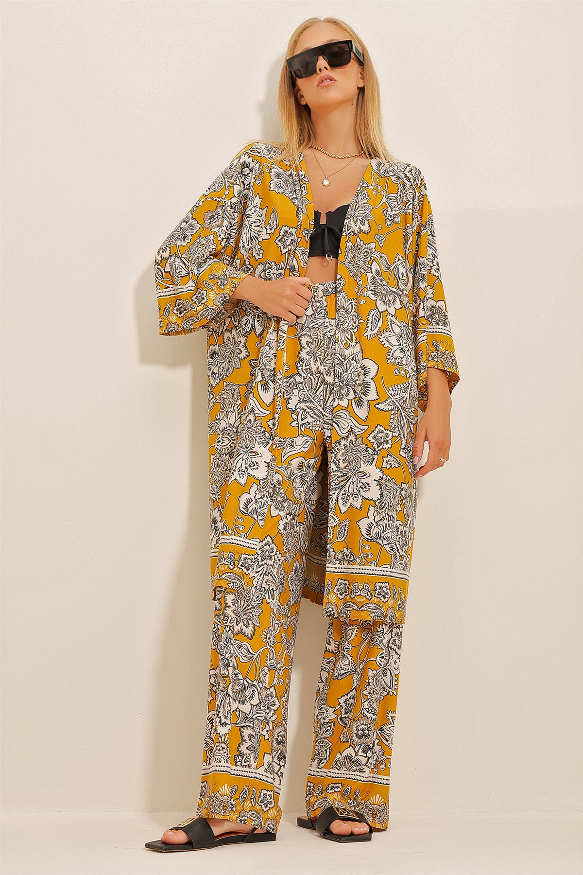 Desenli Kimono Ceket Ve Rahat Kesim Pantolon Takım - Safran Sarısı