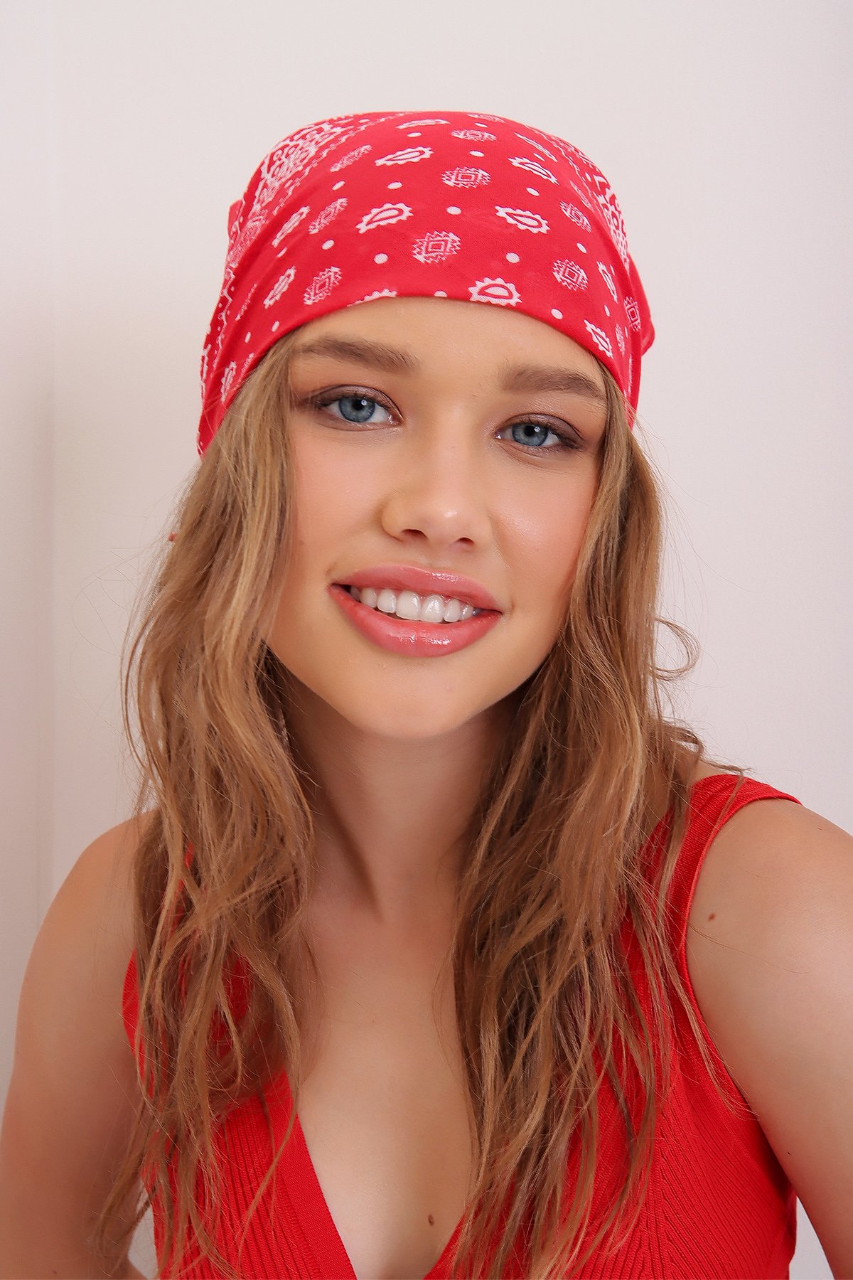 Desenli Saç Aksesuarı Bandana - Kırmızı