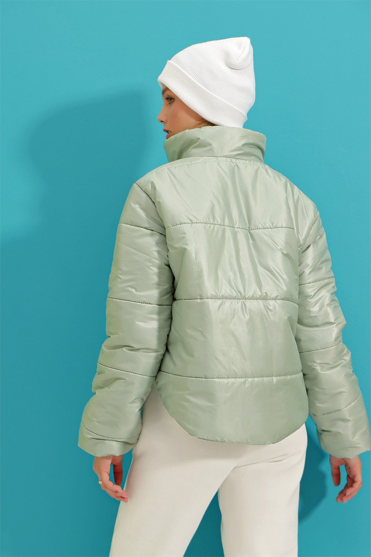 Dik Yaka Çift Cepli Beli Lastikli Şişme Puffer Mont - Mint