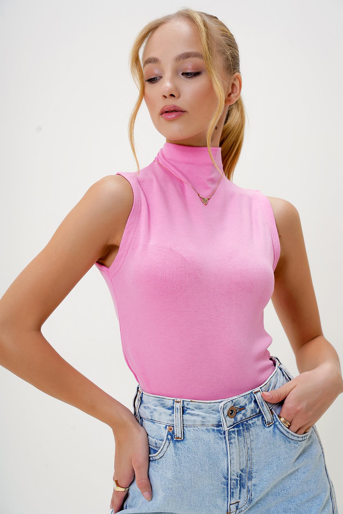 DİK YAKA İKİ İPLİK KOLSUZ BLUZ - Pembe