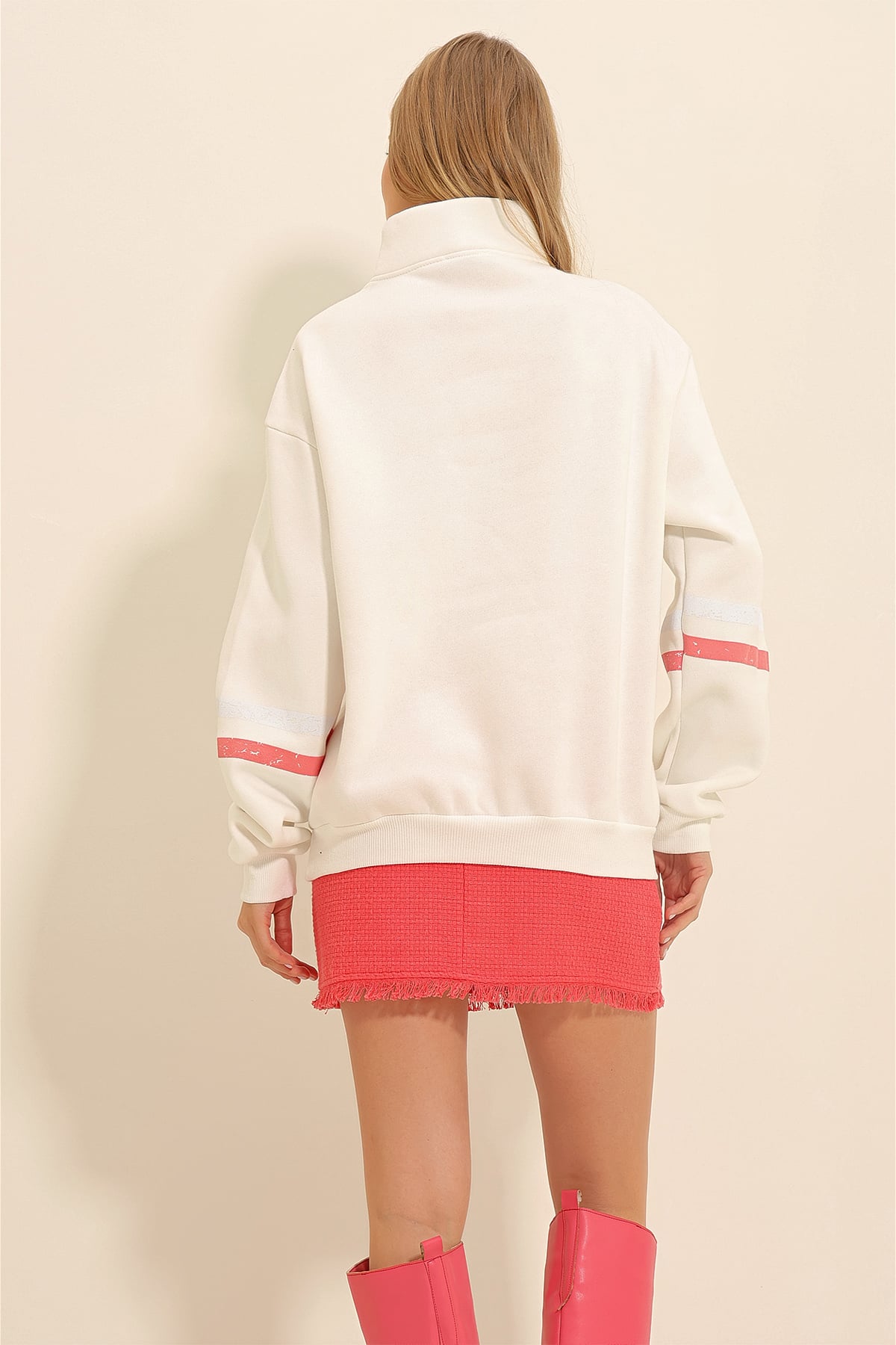 Dik Yaka Önü Fermuarlı 3 İplik İçi Şardonlu Sweatshirt - Beyaz