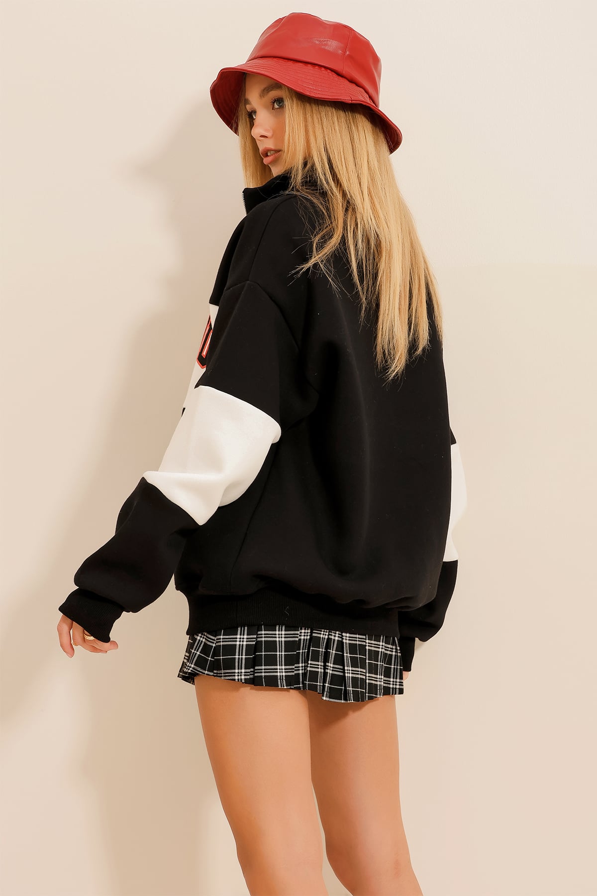 Dik Yaka Önü Fermuarlı Baskılı 3 İplik İçi Şardonlu Oversize Unisex Sweatshirt - Siyah