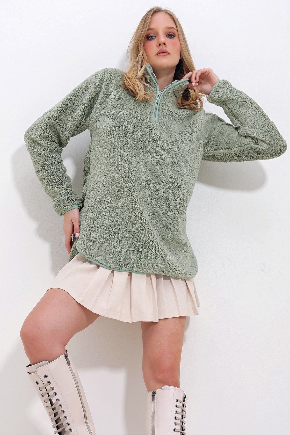 Dik Yaka Önü Fermuarlı Welsoft Peluş Sweatshirt - Mint