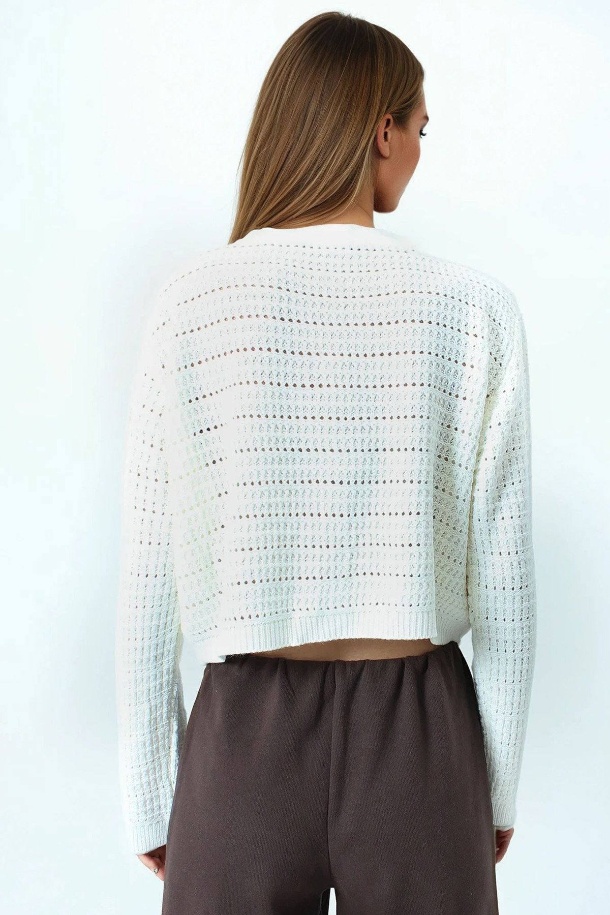 Dokulu Örgü Desenli Uzun Kollu Düğmeli Triko Hırka - EKRU