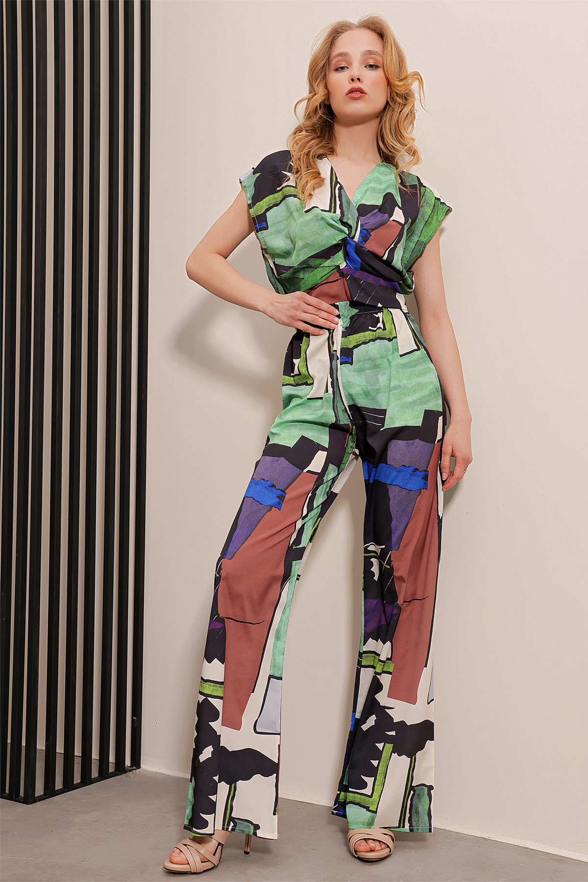 Düğümlü Crop Bluz Ve Pantolonlu Dokuma Takım - Kahve