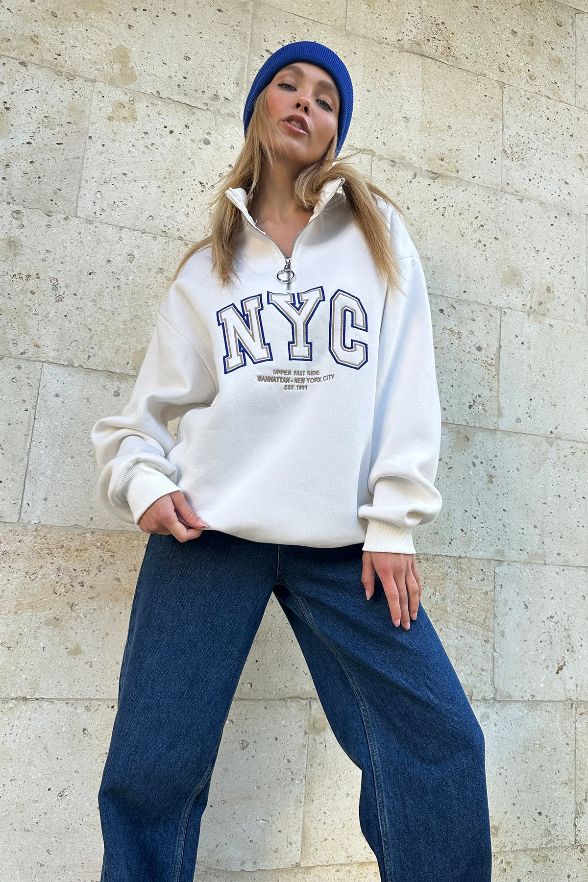 Fermuarlı Nakışlı 3 İplik İçi Şardonlu Sweatshirt - Beyaz
