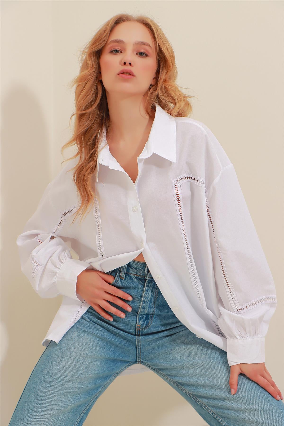 Fisto Detaylı Poplin Oversize Gömlek - Beyaz