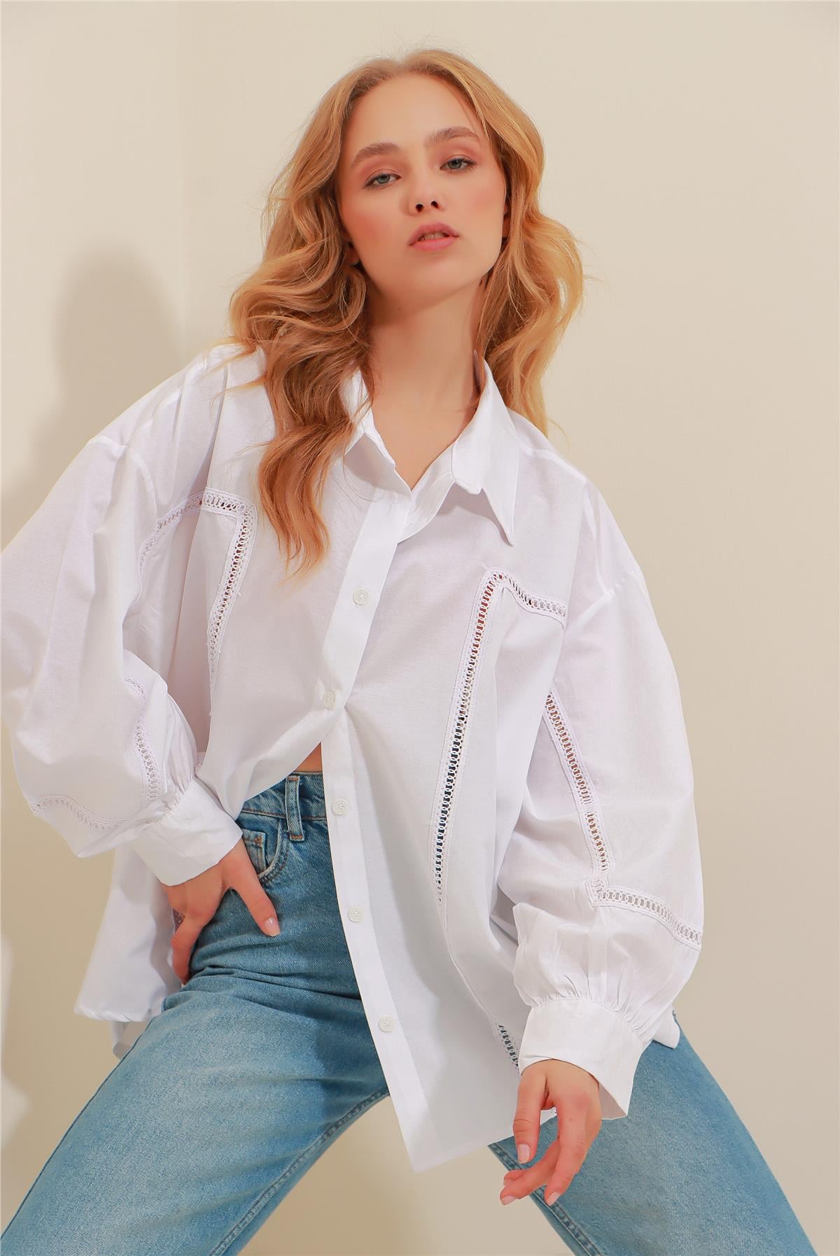 Fisto Detaylı Poplin Oversize Gömlek - Beyaz