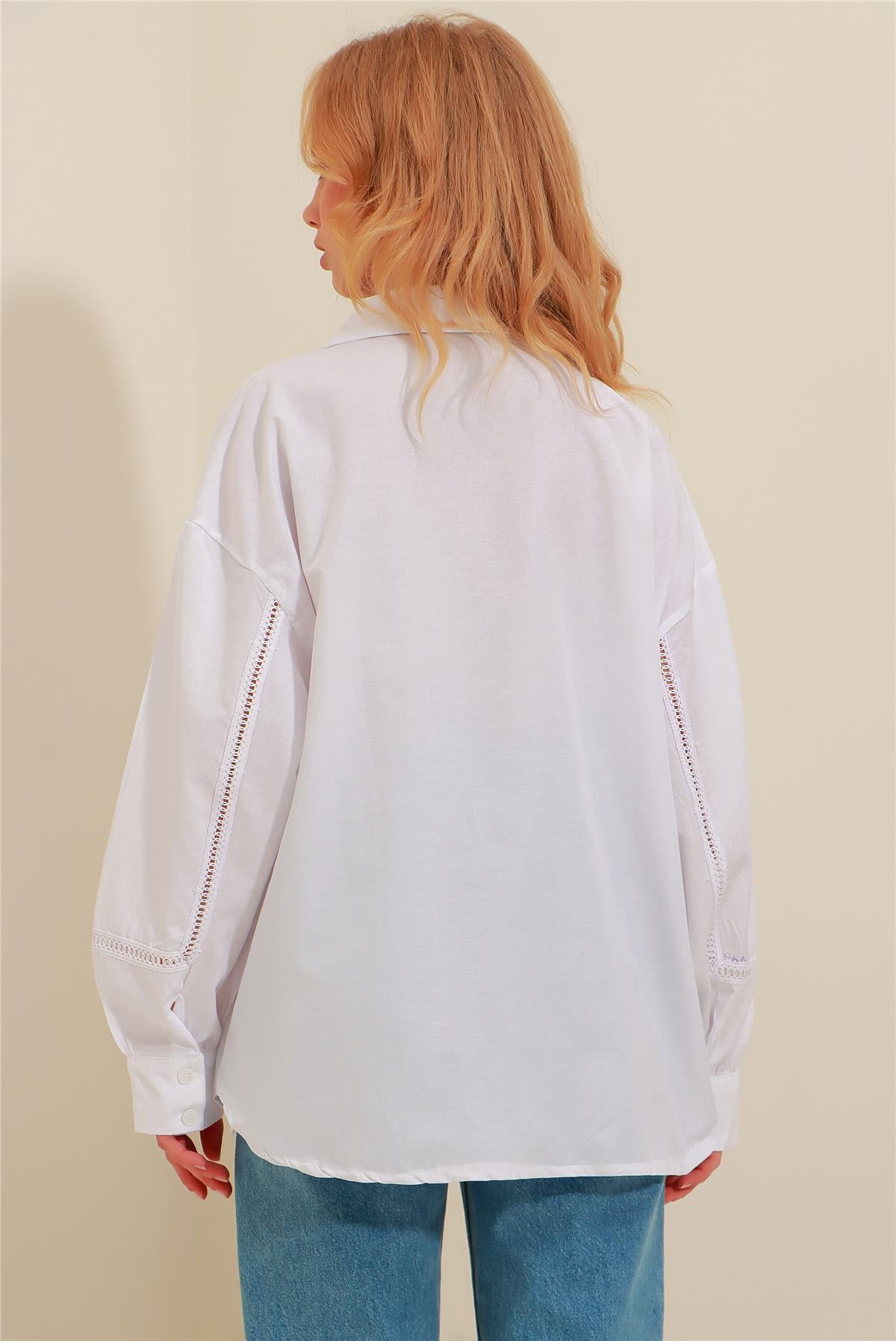 Fisto Detaylı Poplin Oversize Gömlek - Beyaz