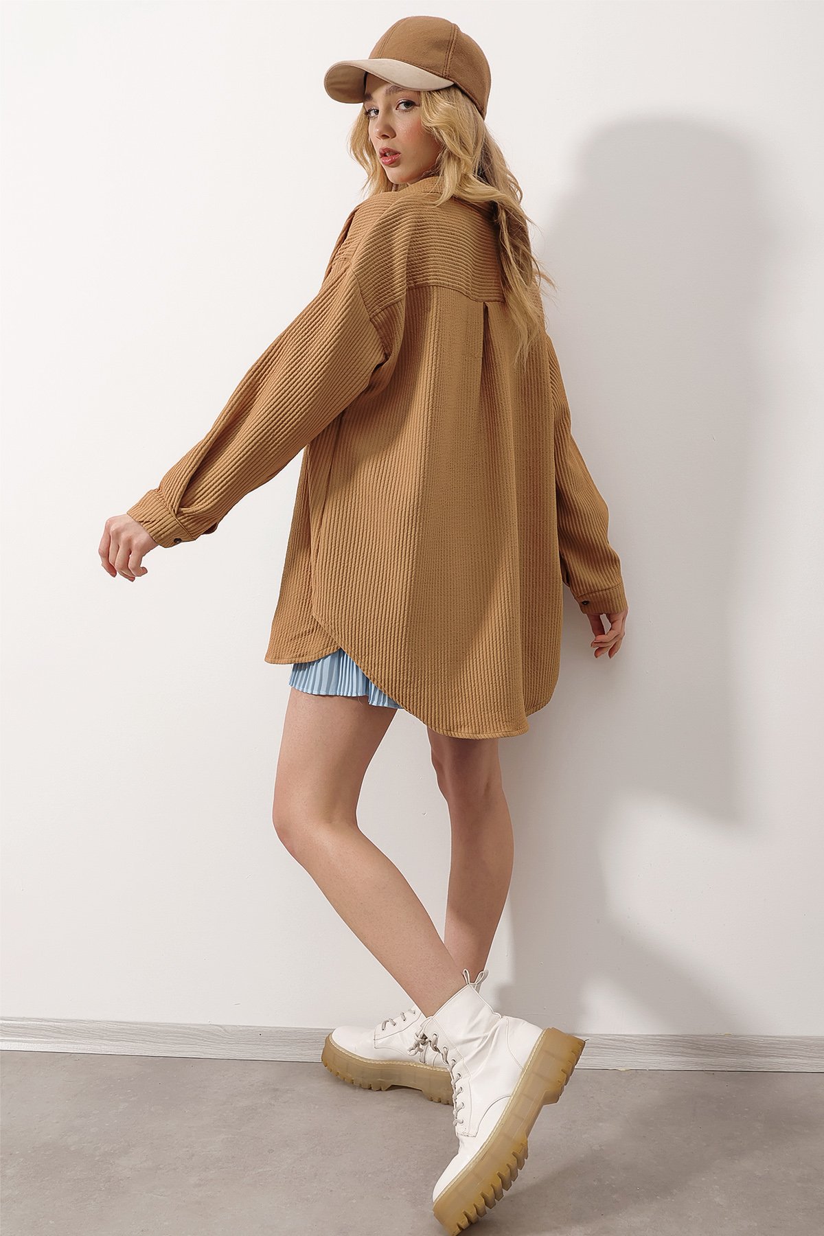 Gofre Fitilli Örme Oversize Gömlek - BİSKÜVİ