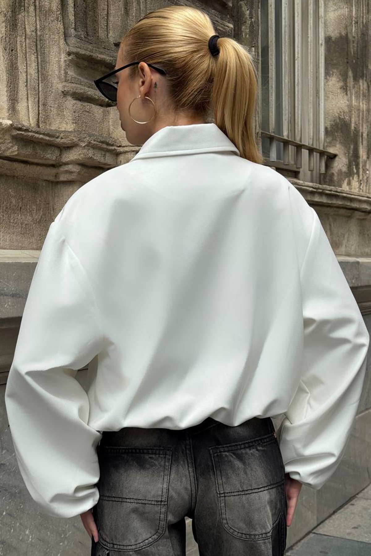 Gömlek Yaka Beli Ve Kolları Lastikli Bomber Ceket - BEYAZ