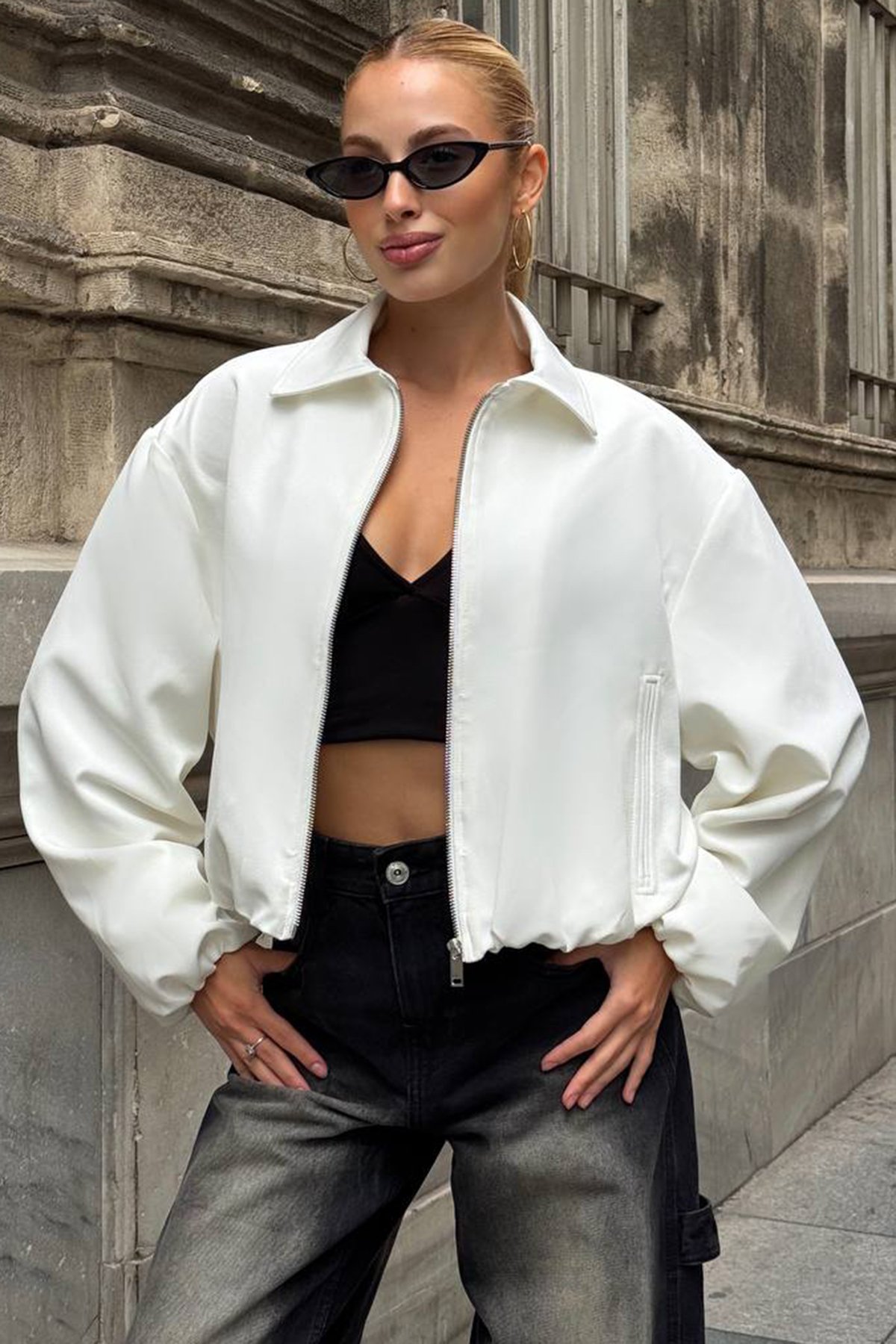 Gömlek Yaka Beli Ve Kolları Lastikli Bomber Ceket - BEYAZ