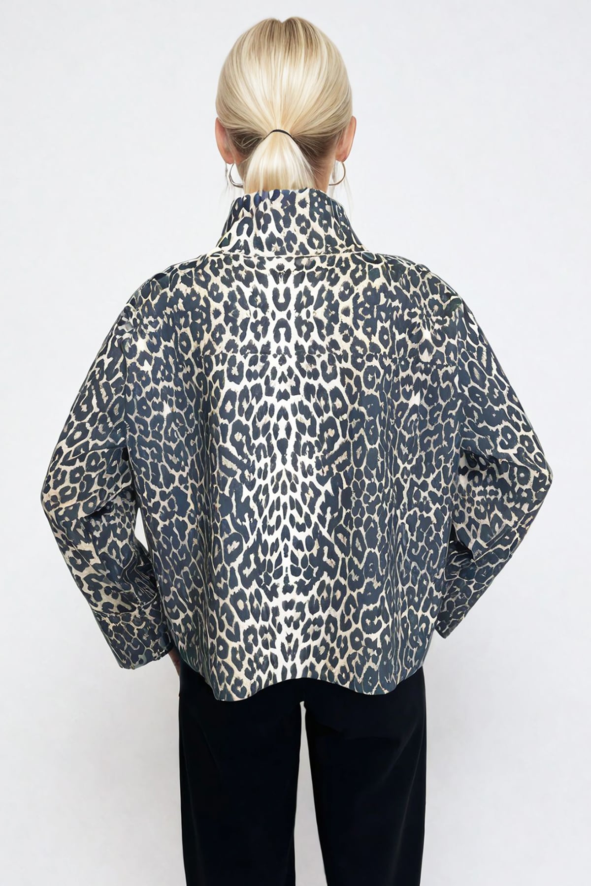 GÖMLEK YAKA ÇİFT CEPLİ DALGIÇ KUMAŞ LEOPAR DESENLİ CEKET - Leopar