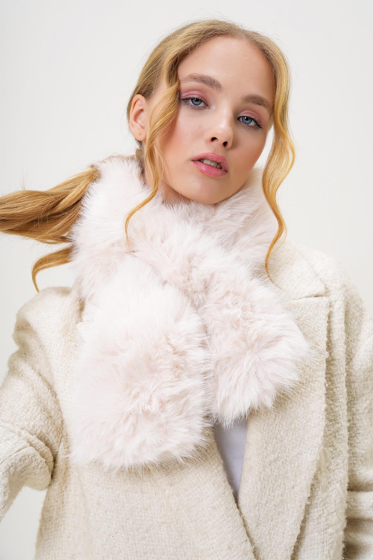 İÇTEN GEÇMELİ SUNİ KÜRK BOYUNLUK - Vanilya