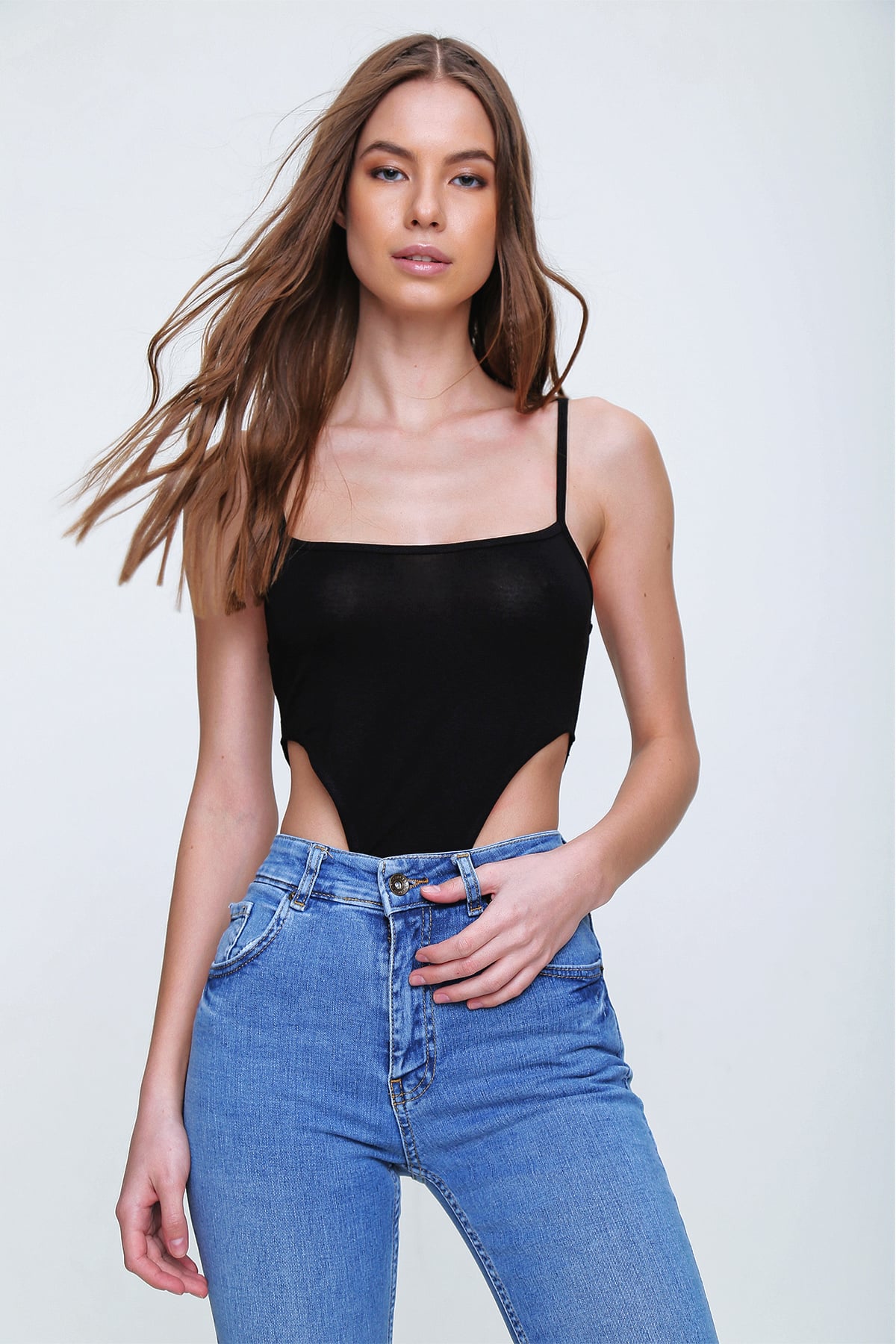 İp Askılı Çıtçıtlı Body - Siyah