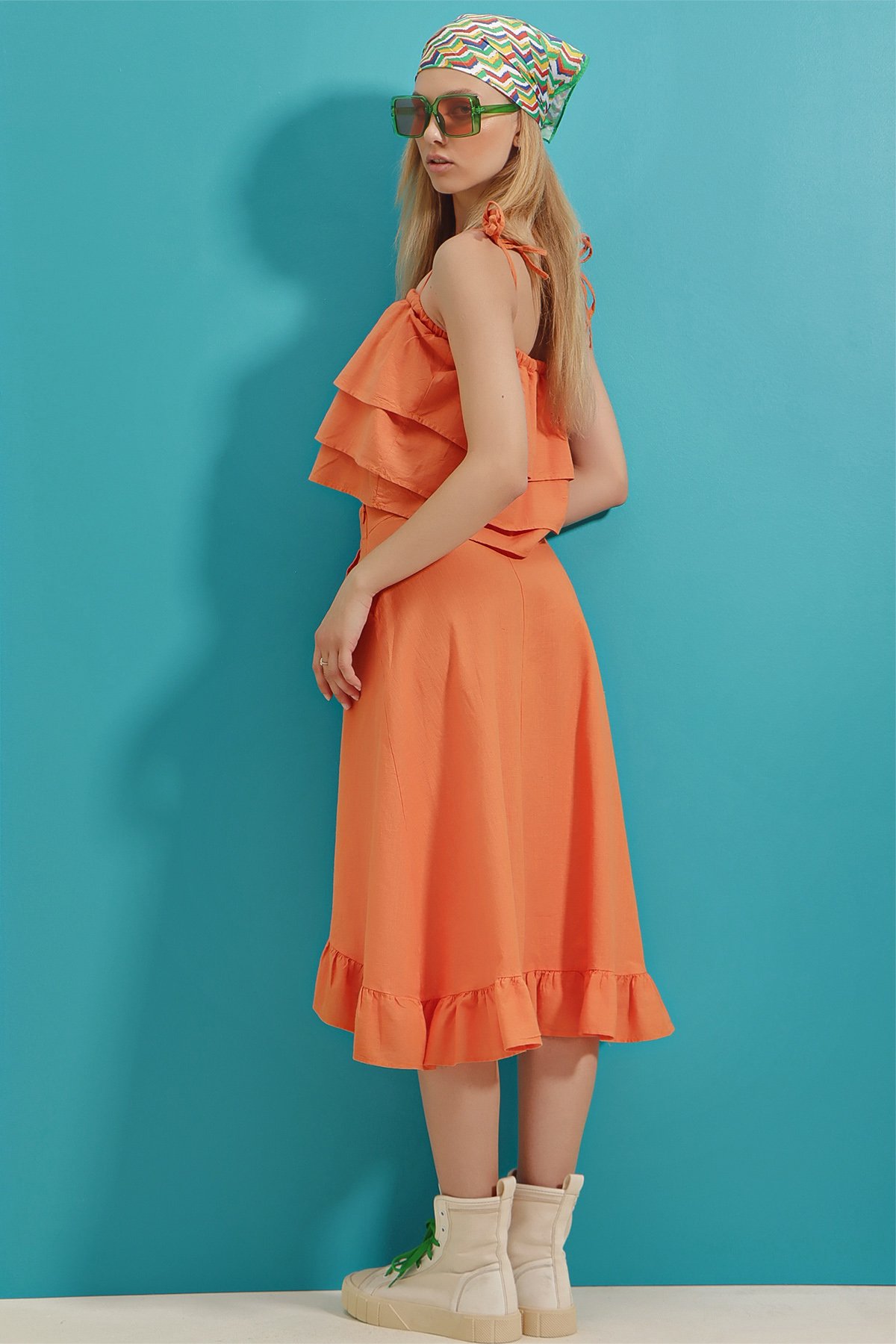 İp Askılı Crop Bluz Ve Volanlı Anvelop Keten Etek Alt Üst Takım - Turuncu