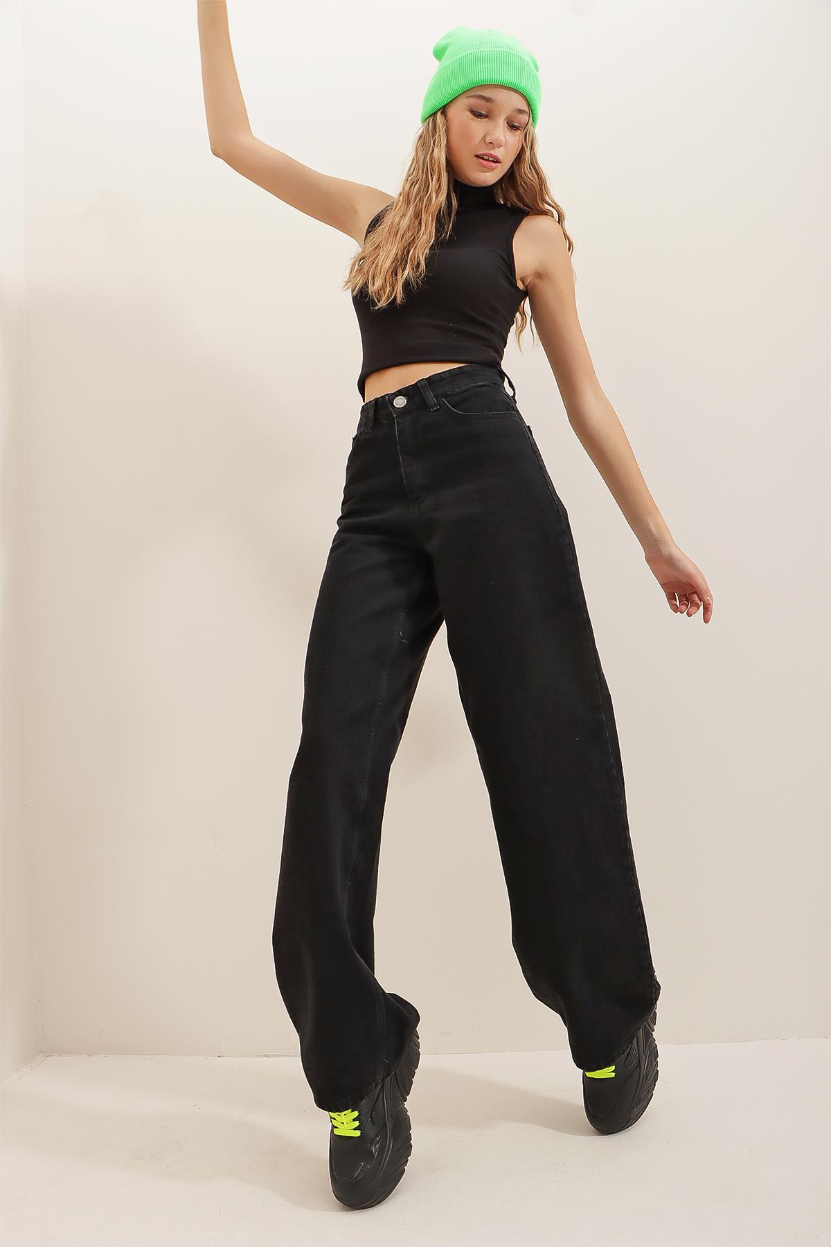 İspanyol Paça Beş Cepli Yüksek Bel Skinny Jean - SİYAH