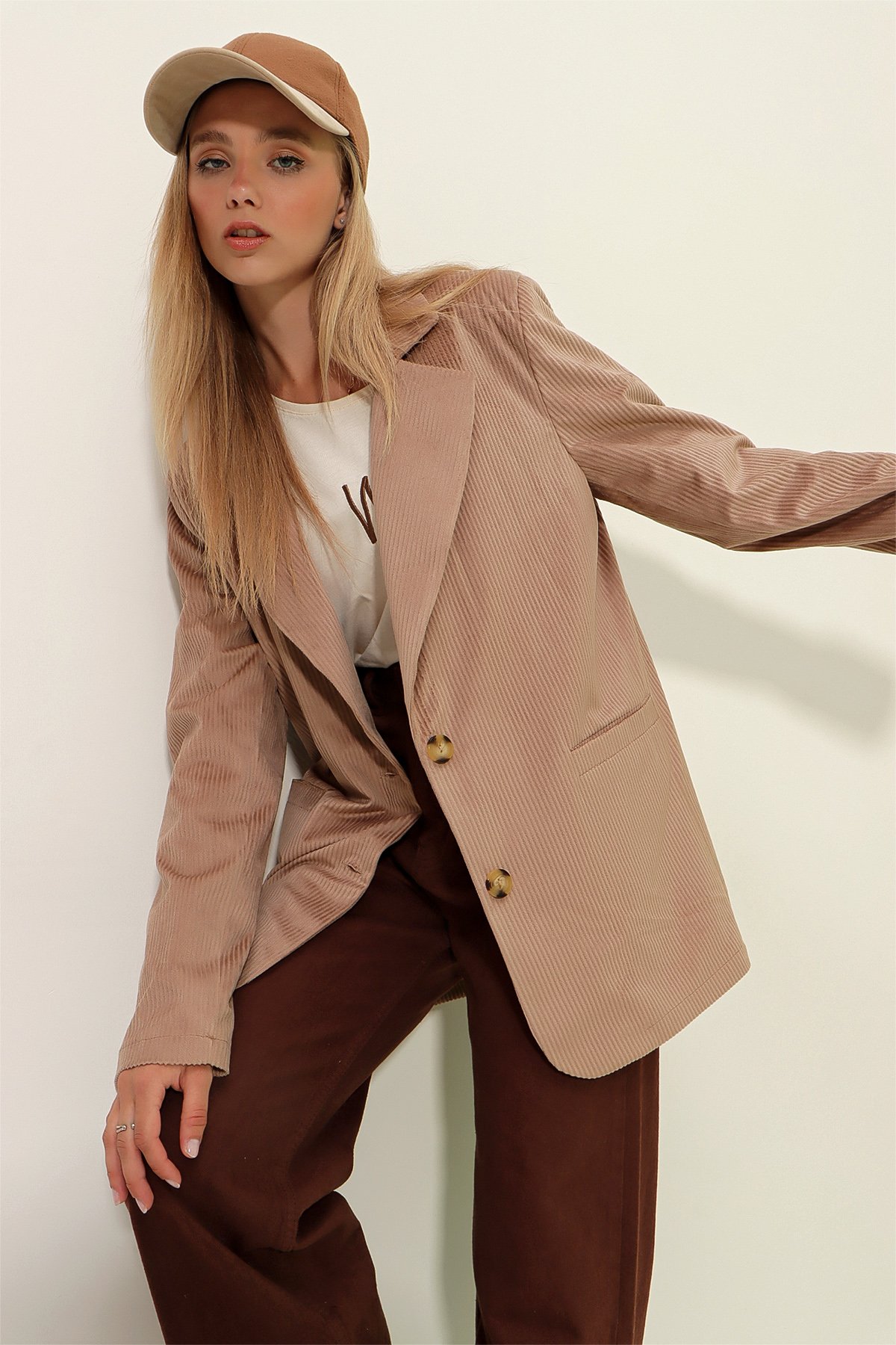 Kadife Dokuma Blazer Ceket - Bej
