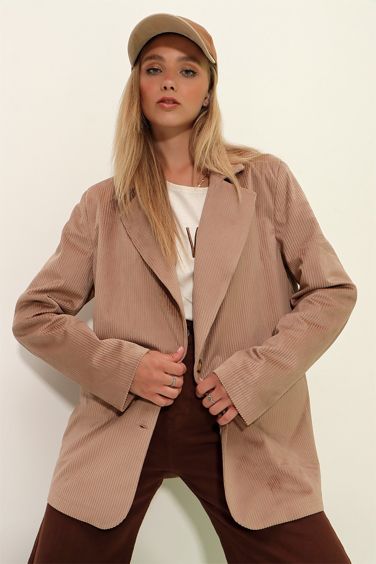 Kadife Dokuma Blazer Ceket - Bej
