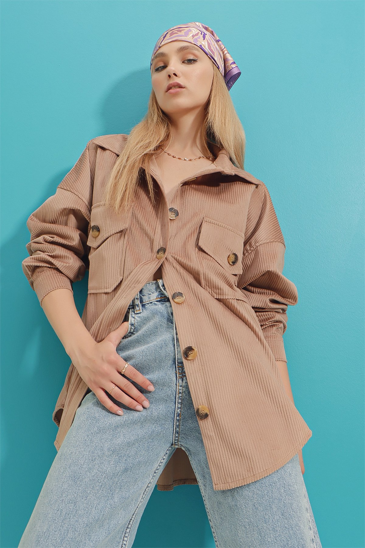 Kadife Pamuklu Çift Cep Oversize Ceket Gömlek - Bej