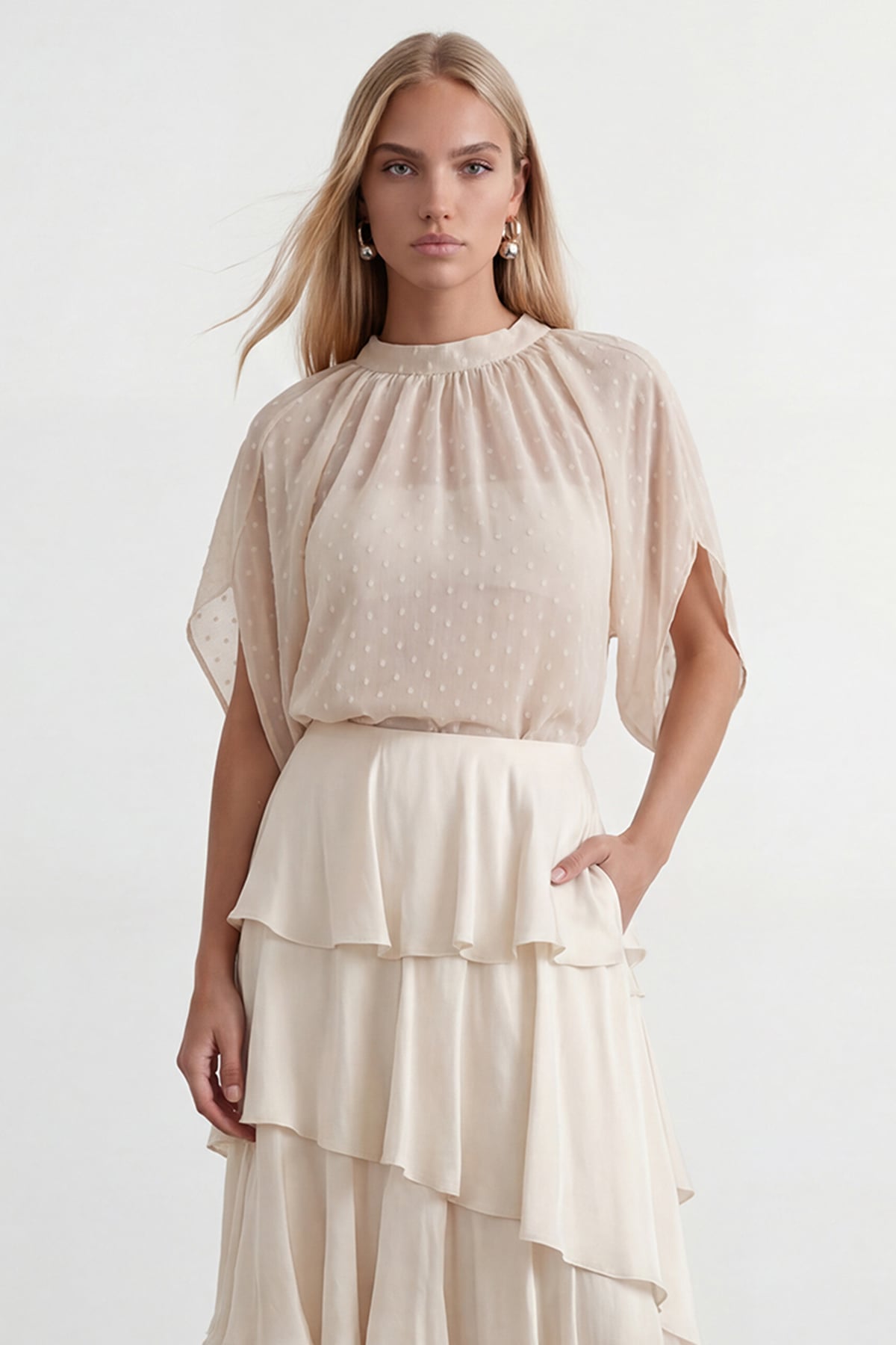 Kadın Bej Dik Yaka Bağlamalı Drape Detaylı Şifon Bluz Alc-X15480