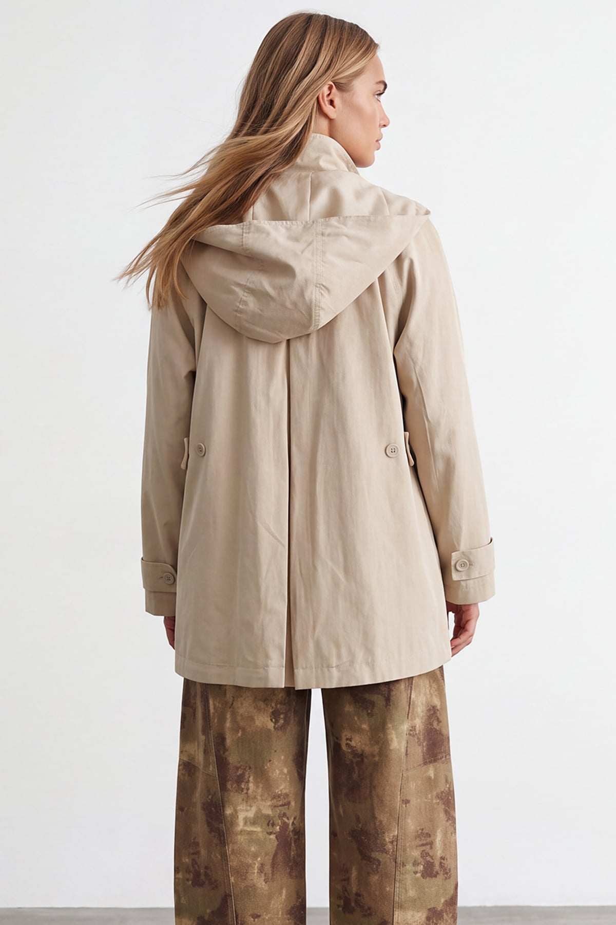 Kadın BEJ Kapişonlu Gizli Patlı Oversize Trençkot ALC-X15637