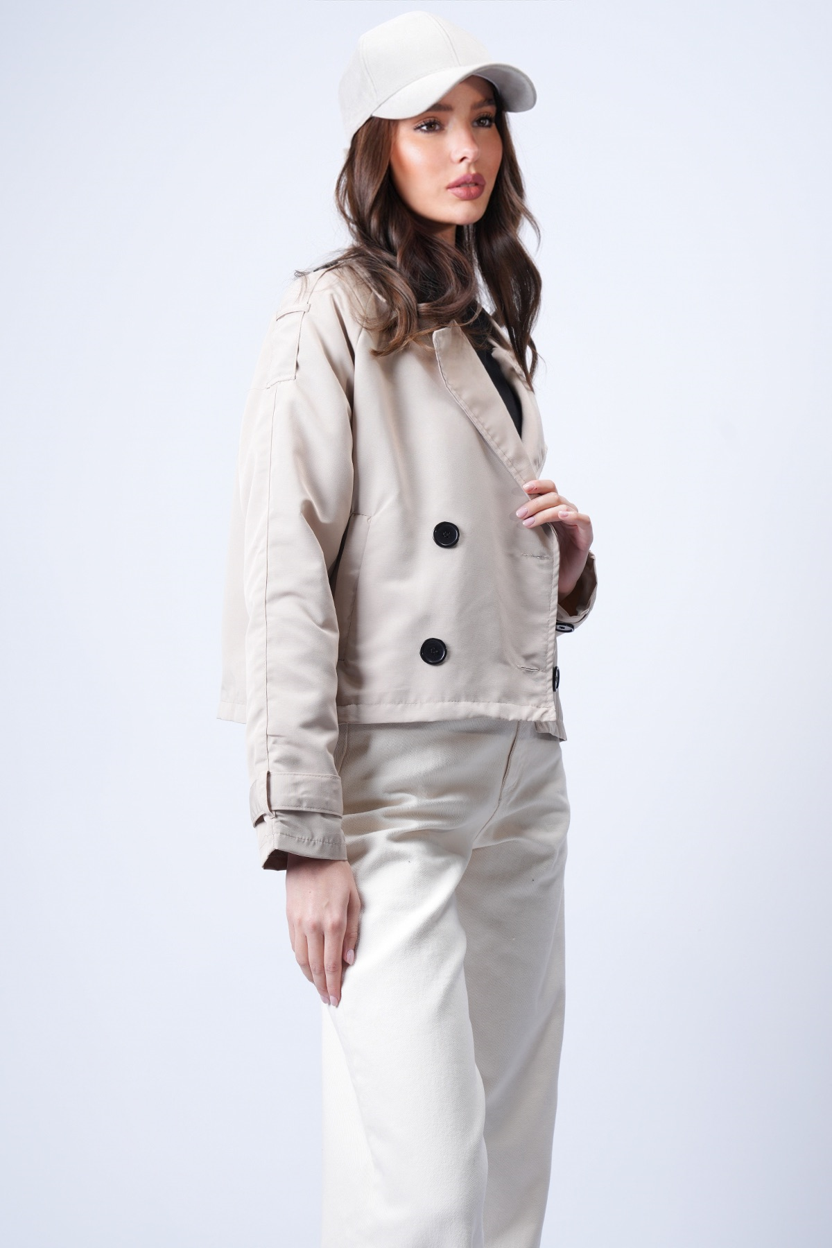 Kadın Bej Kruvaze Yaka İçi Astarlı Kısa Trenç Ceket VS01185