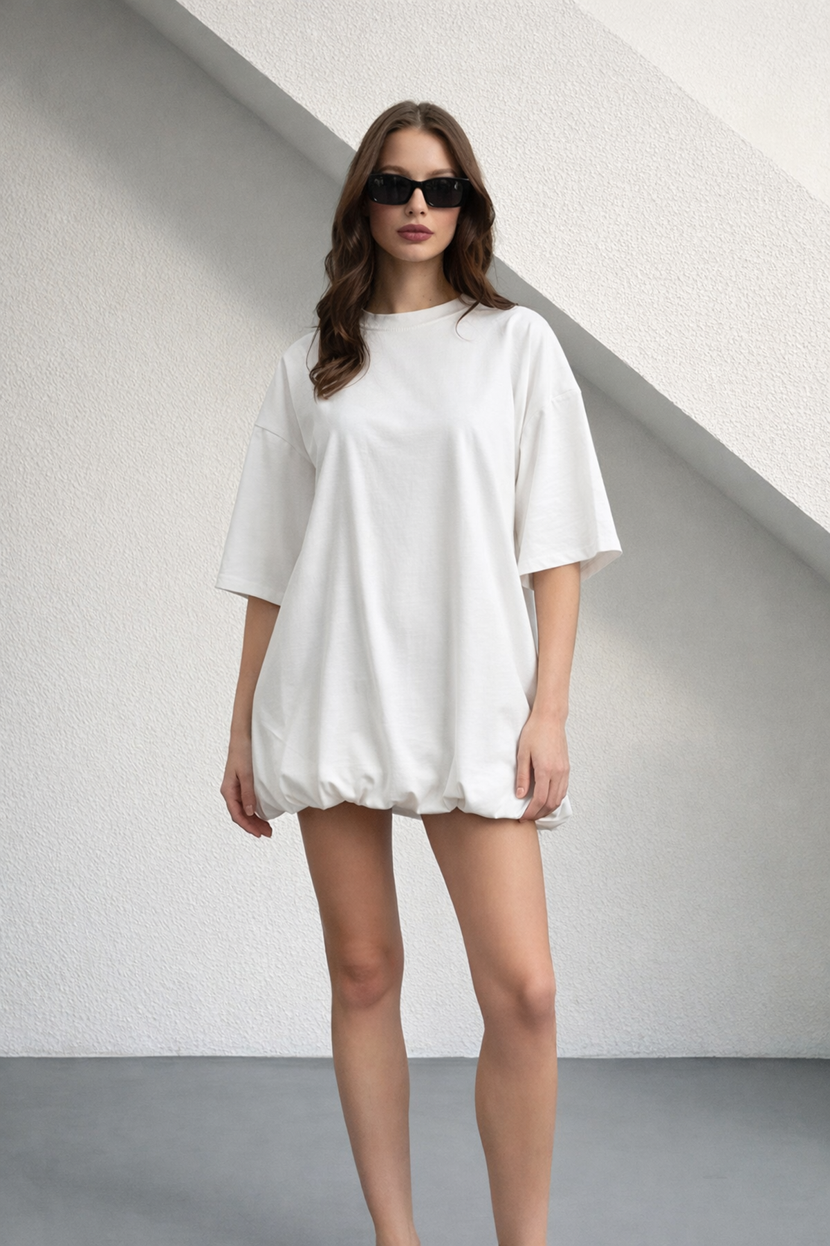 Kadın BEYAZ BALON KESİM BİSİKLET YAKA OVERSİZE T-SHIRT ALC-X15248