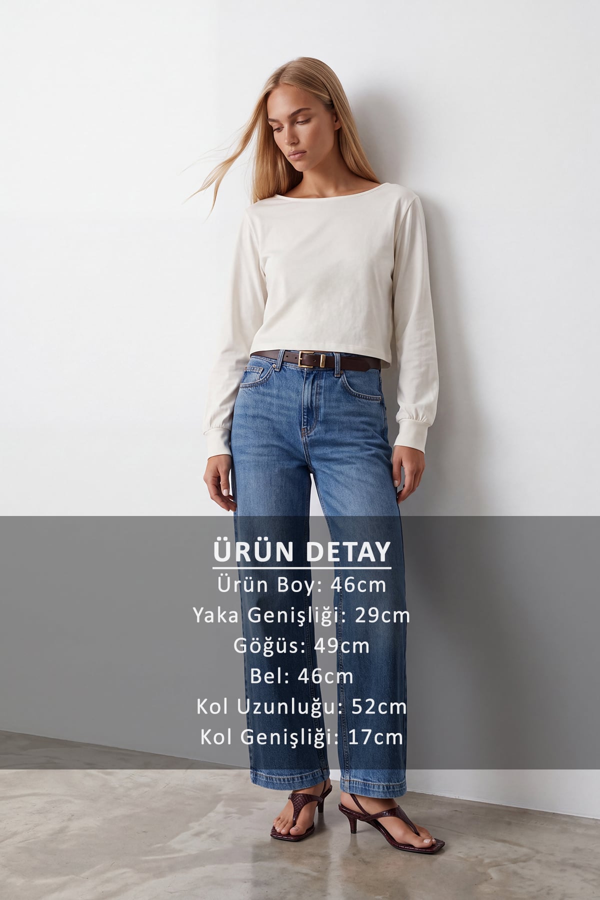 Kadın Beyaz Kayık Yaka Kolları Manşetli Bluz ALC-X14393