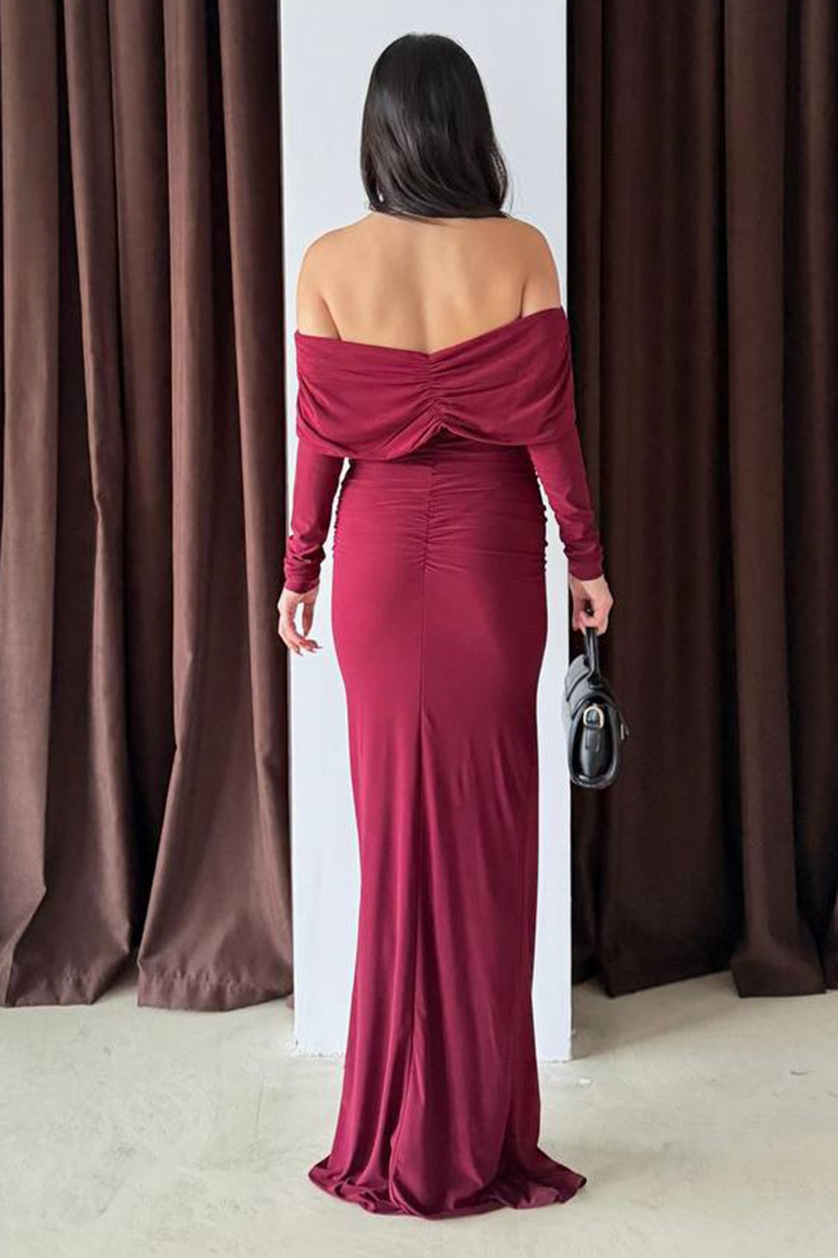 Kadın BORDO Madonna Yaka Drapeli Aksesuar Detaylı Maxi Boy Elbise VS01633