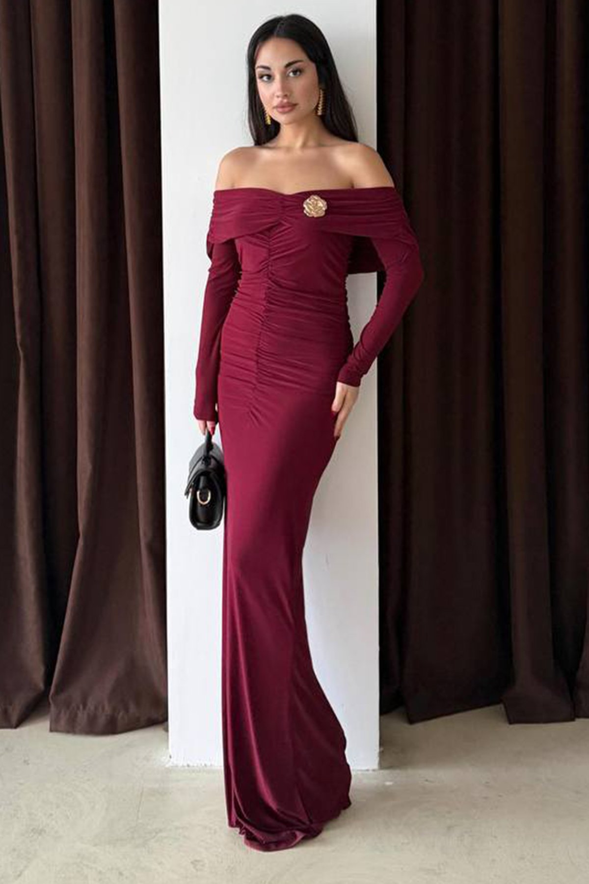 Kadın BORDO Madonna Yaka Drapeli Aksesuar Detaylı Maxi Boy Elbise VS01633