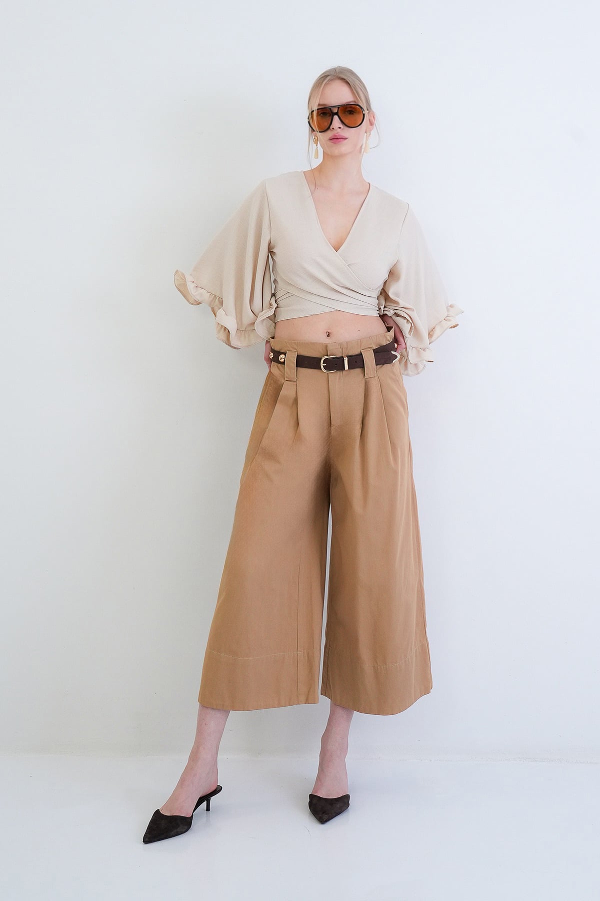Kadın Camel Bel Ve Paça Detaylı Yandan Cepli Bol Kesim Gabardin Pantolon Alc-X15440