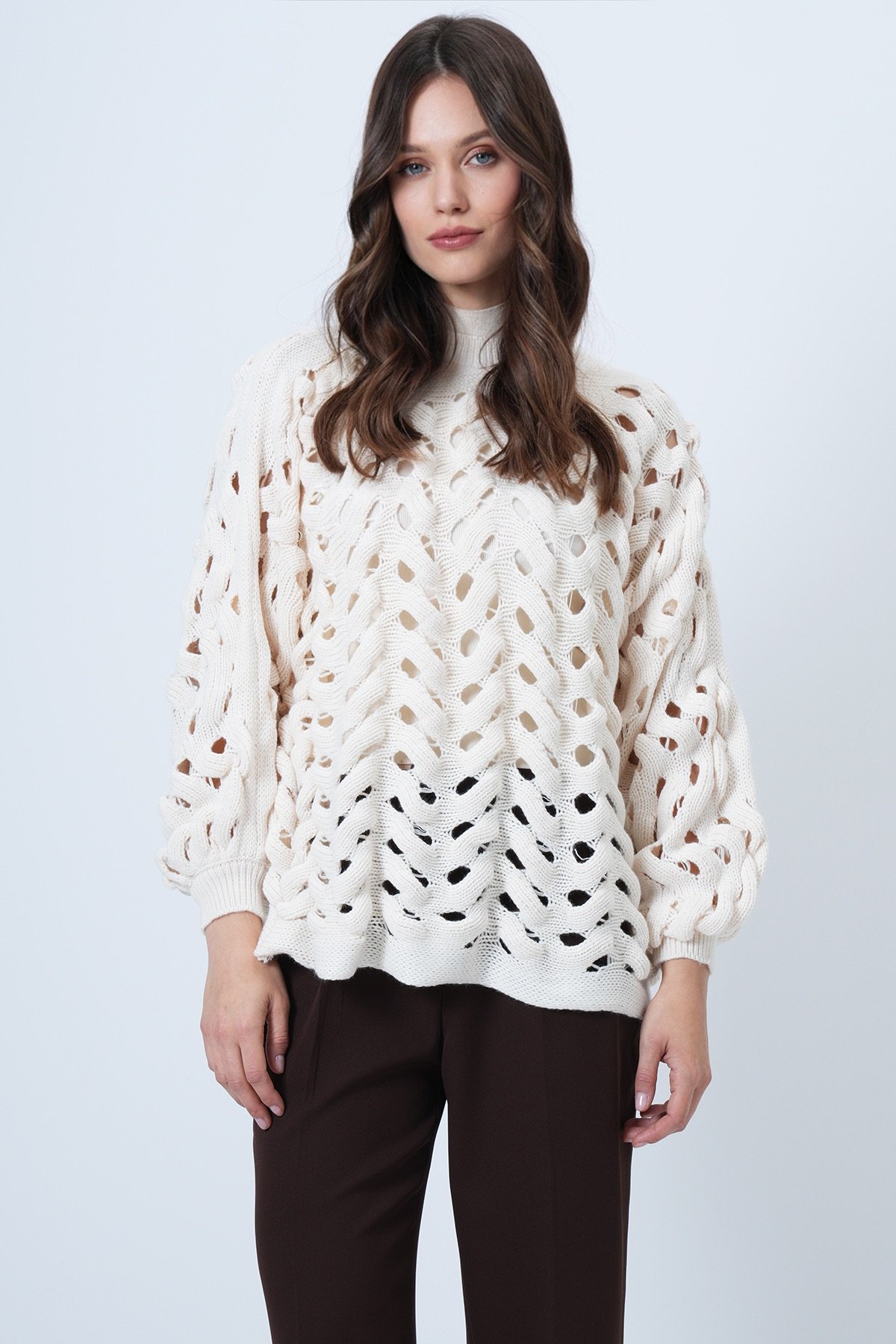 Kadın EKRU Bisiklet Yaka Ajurlu Triko Kazak VS01460