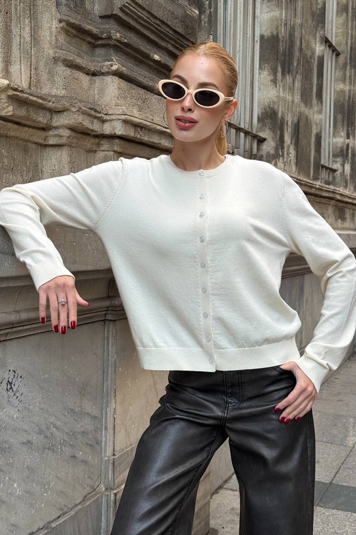 Kadın EKRU Bisiklet Yaka Düğmeli Triko Hırka VS01640