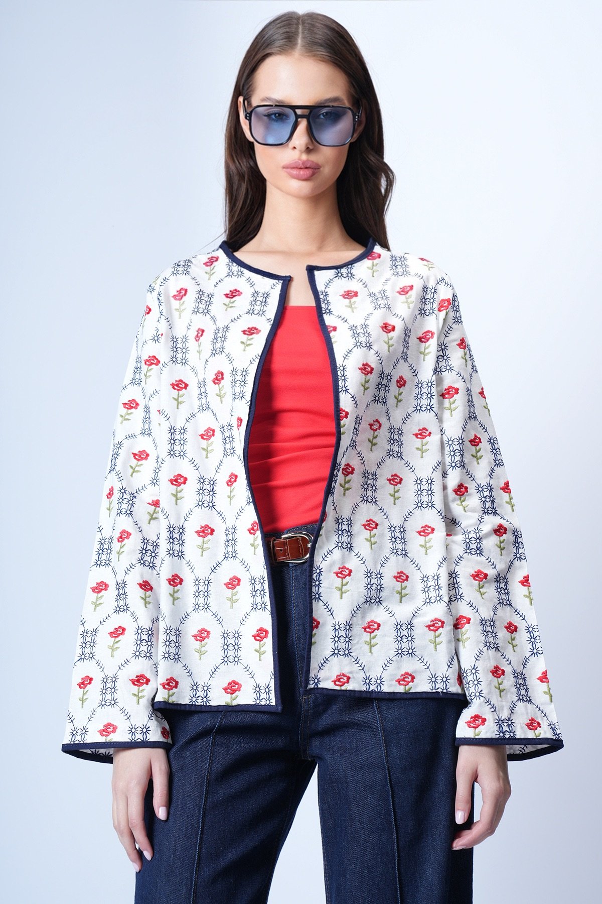 Kadın Ekru-Lacivert Çiçek Desenli Biyeli Dokuma Ceket Alc-X14934