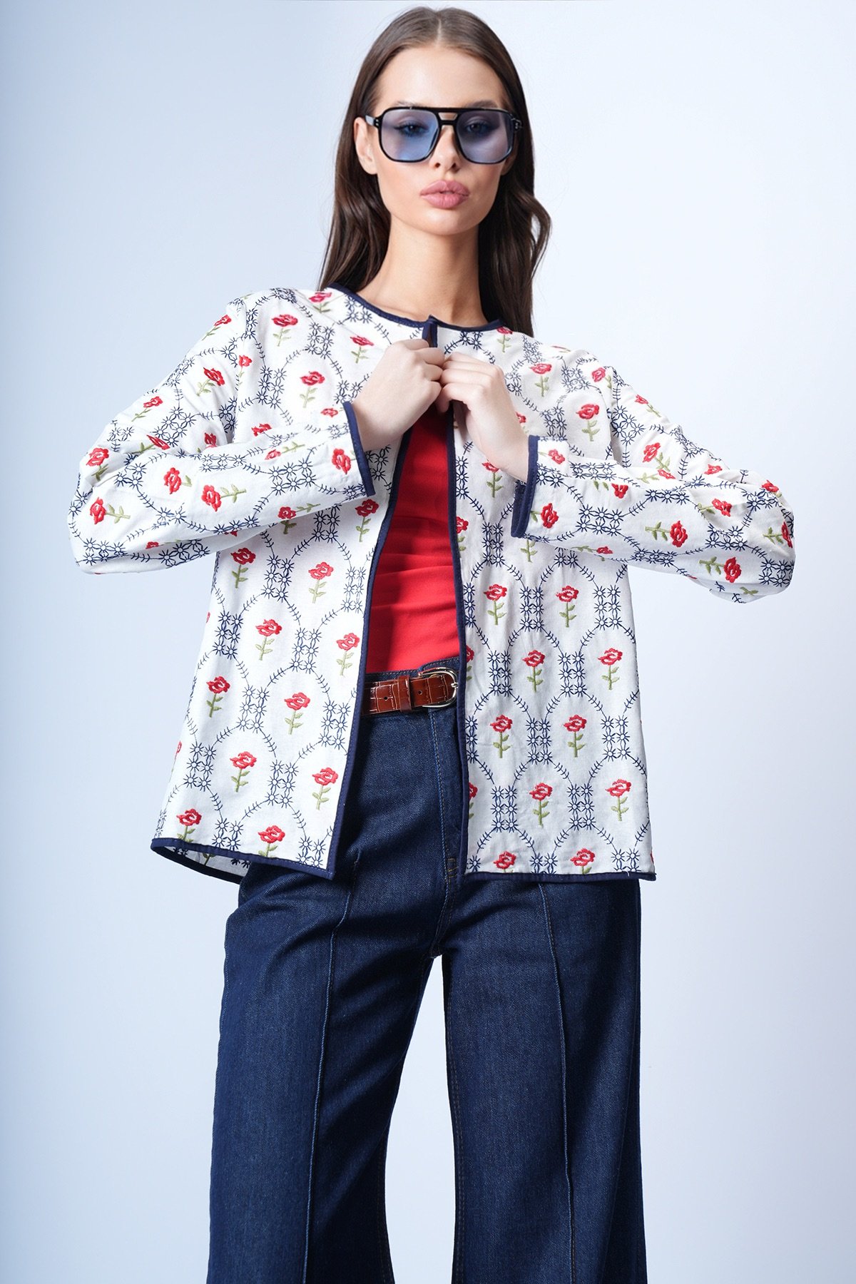 Kadın Ekru-Lacivert Çiçek Desenli Biyeli Dokuma Ceket Alc-X14934