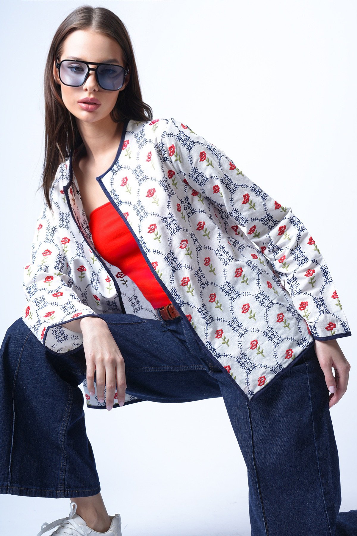 Kadın Ekru-Lacivert Çiçek Desenli Biyeli Dokuma Ceket Alc-X14934