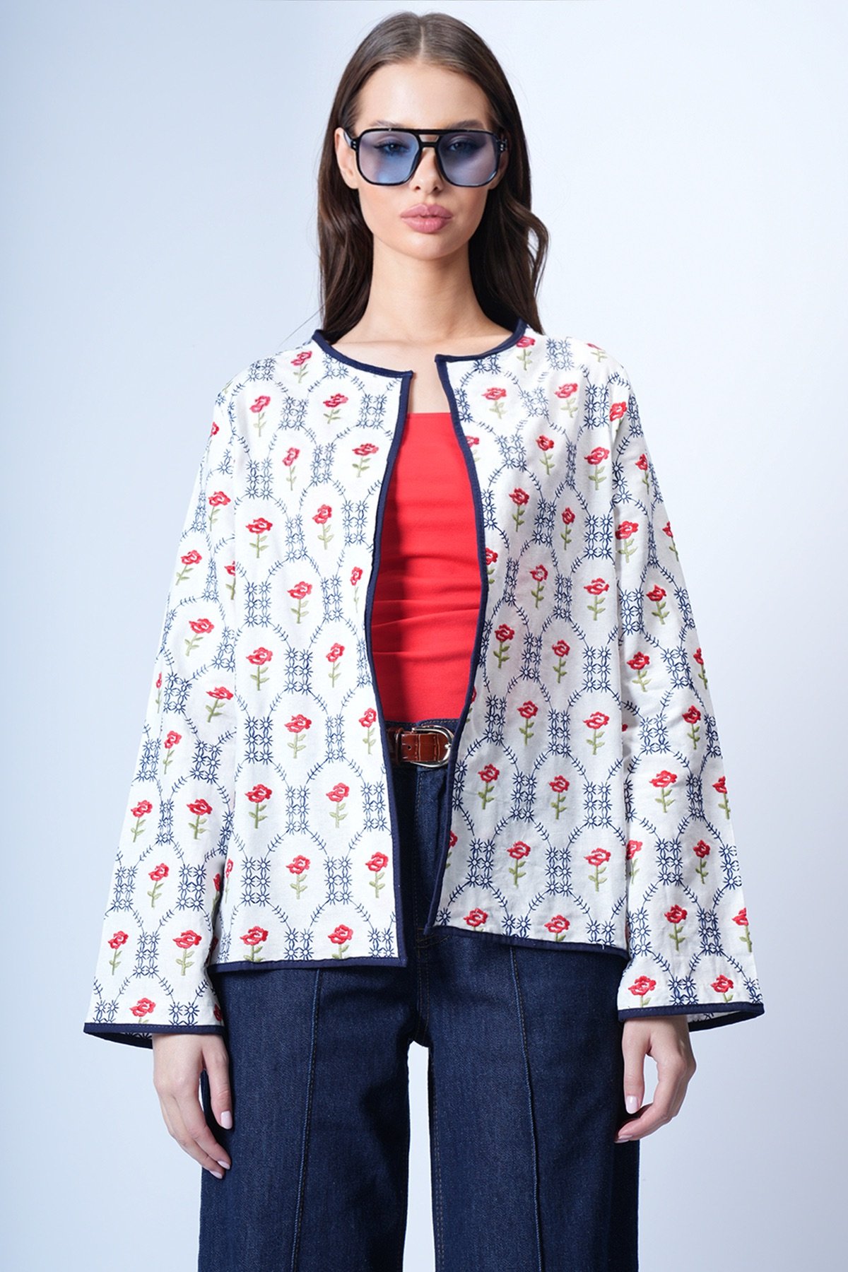 Kadın Ekru-Lacivert Çiçek Desenli Biyeli Dokuma Ceket Alc-X14934