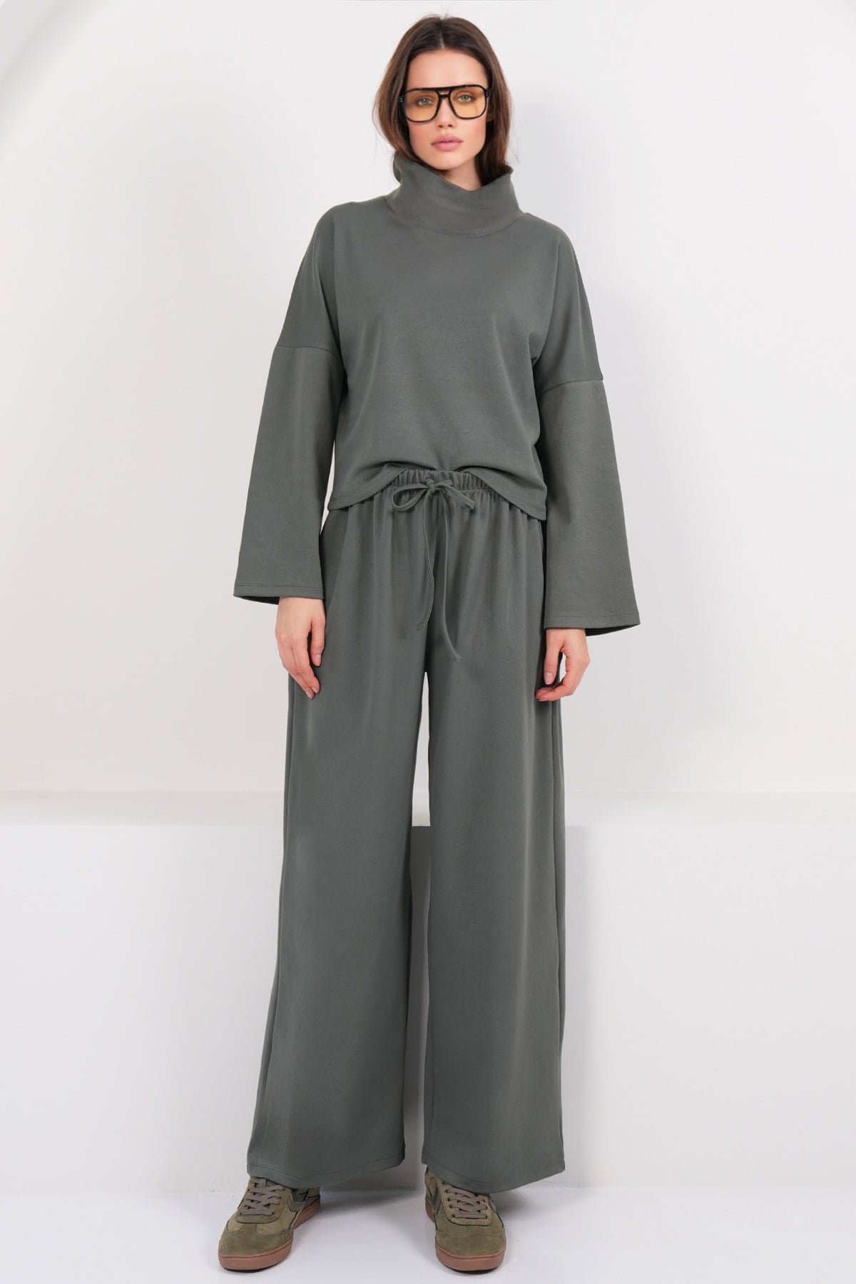 Kadın Haki Balıkçı Yaka Oversize Bluz Ve Çift Cepli Palazzo Pantolon Takım Alc-X14836