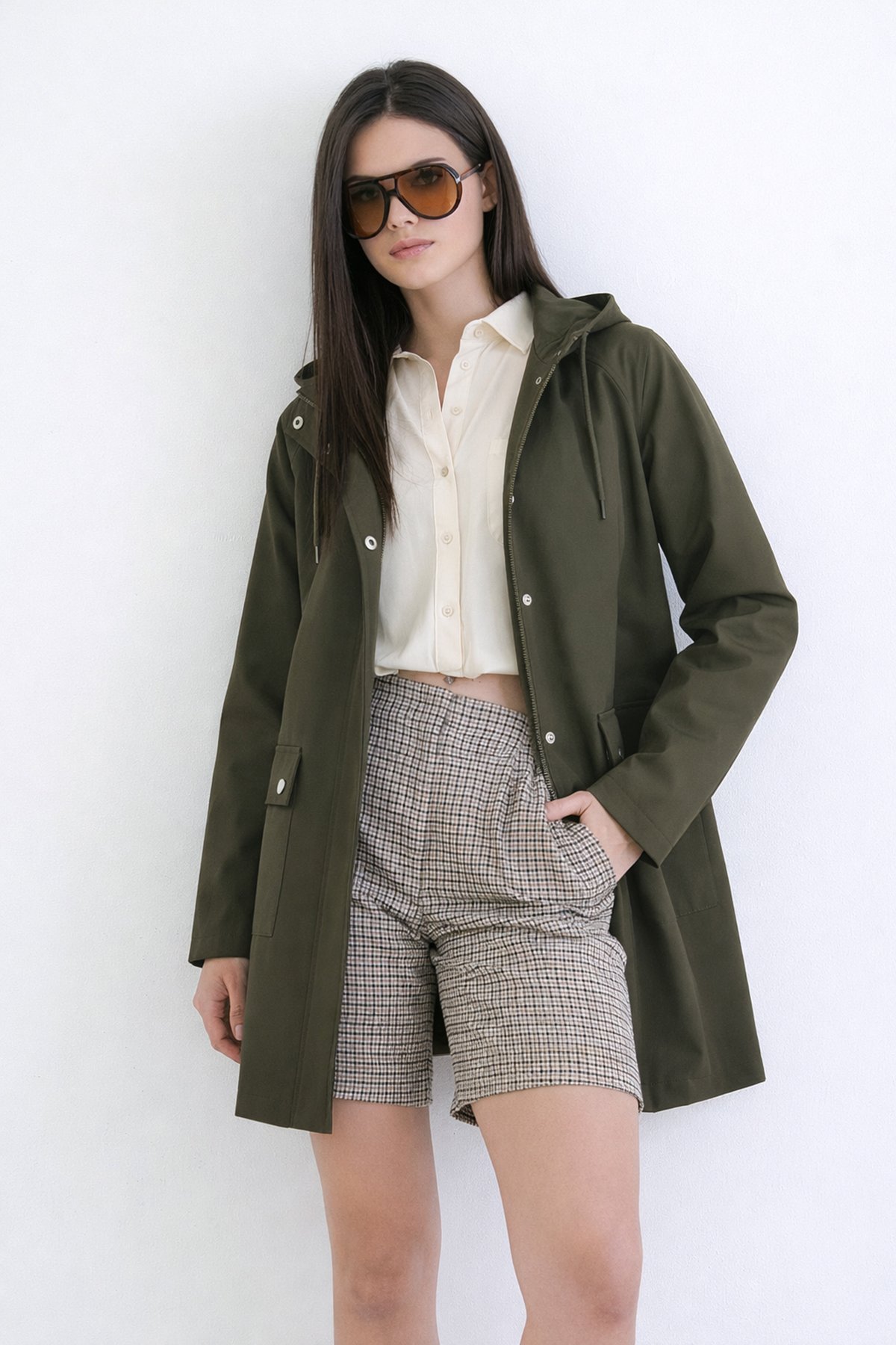 Kadın HAKİ Kapüşonlu Fermuarlı Çift Cepli Yağmurluk Ceket ALC-X12514