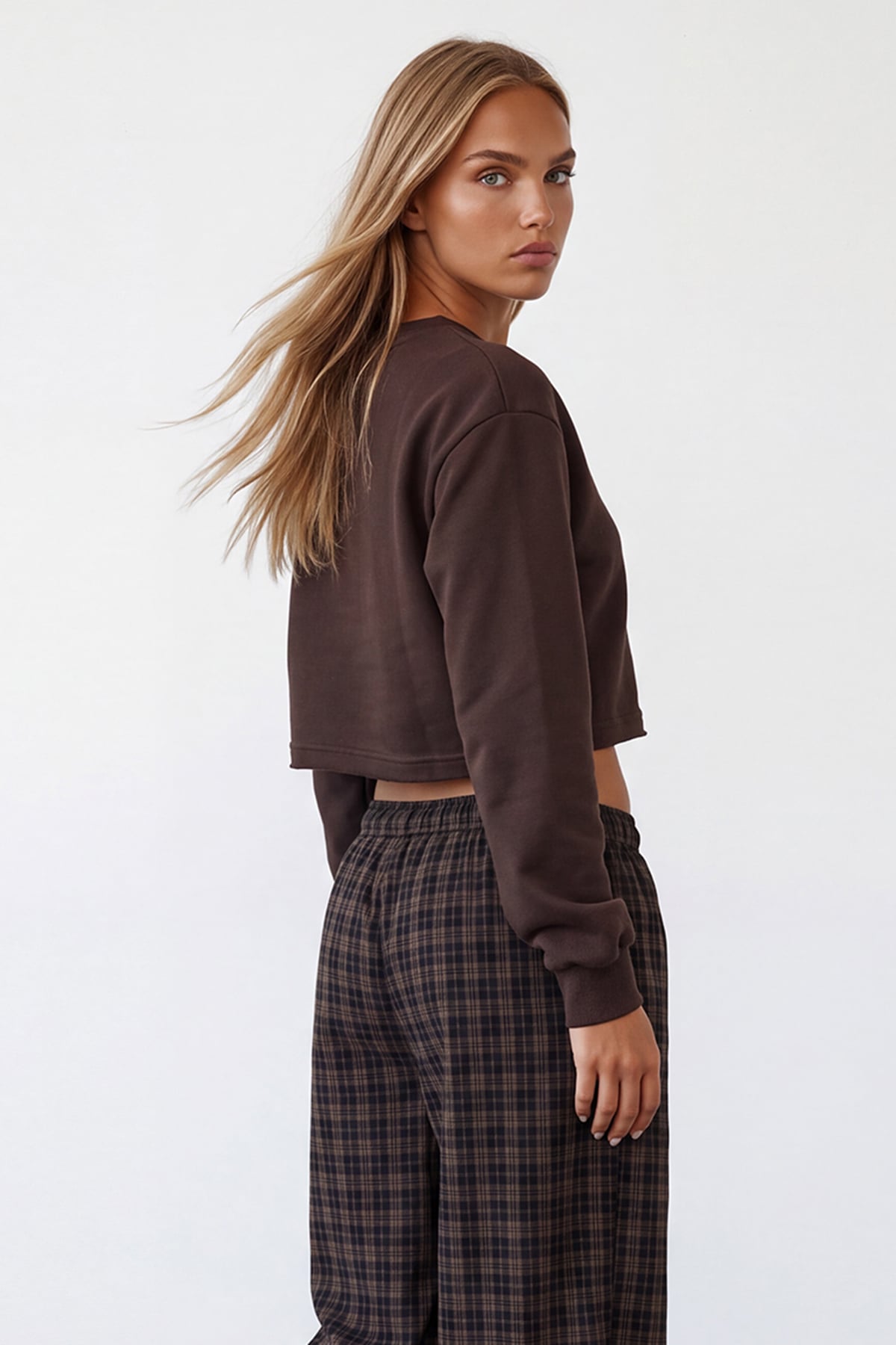 Kadın Kahve Bisiklet Yaka Eteği Pis Dikişli 3 İplik İçi Şardonlu Sweatshirt Alc-X15863