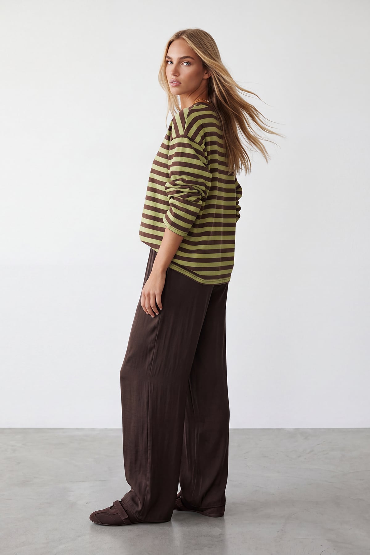 Kadın KAHVE Ribana Bisiklet Yakalı Çizgili Oversize Sweatshirt ALC-X15870