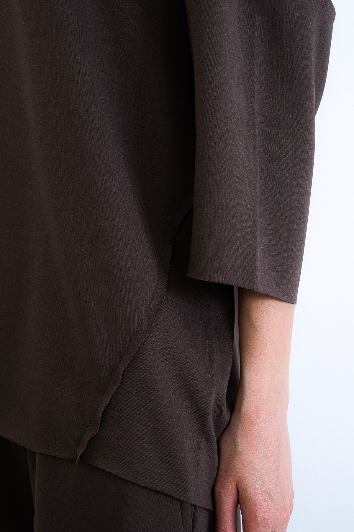 Kadın Kahverengi Bisiklet Yaka Truvakar Kol Modal Bluz Ve Çift Cepli Pantolon Takım Alc-X15234