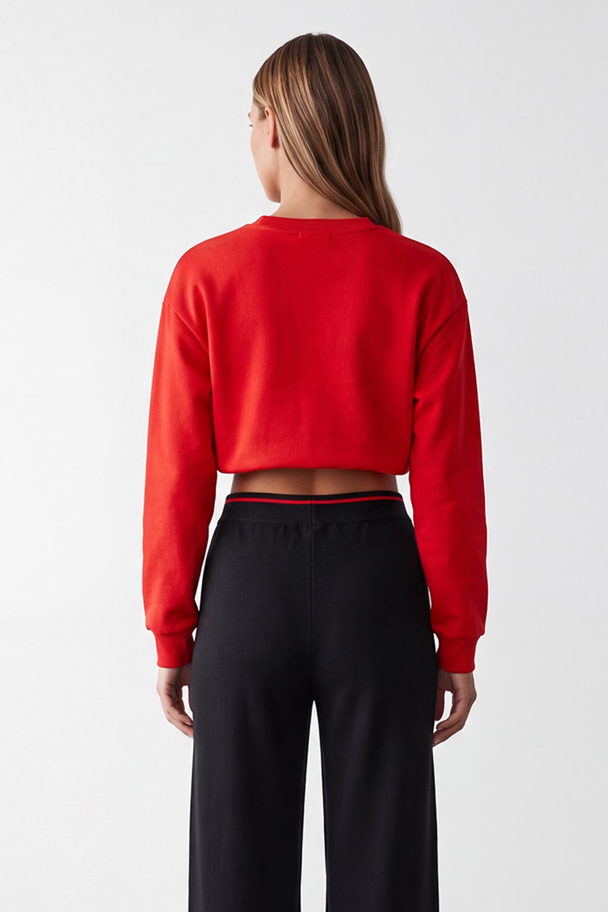 Kadın Kırmızı Bisiklet Yaka Eteği Pis Dikişli 3 İplik İçi Şardonlu Sweatshirt Alc-X15863